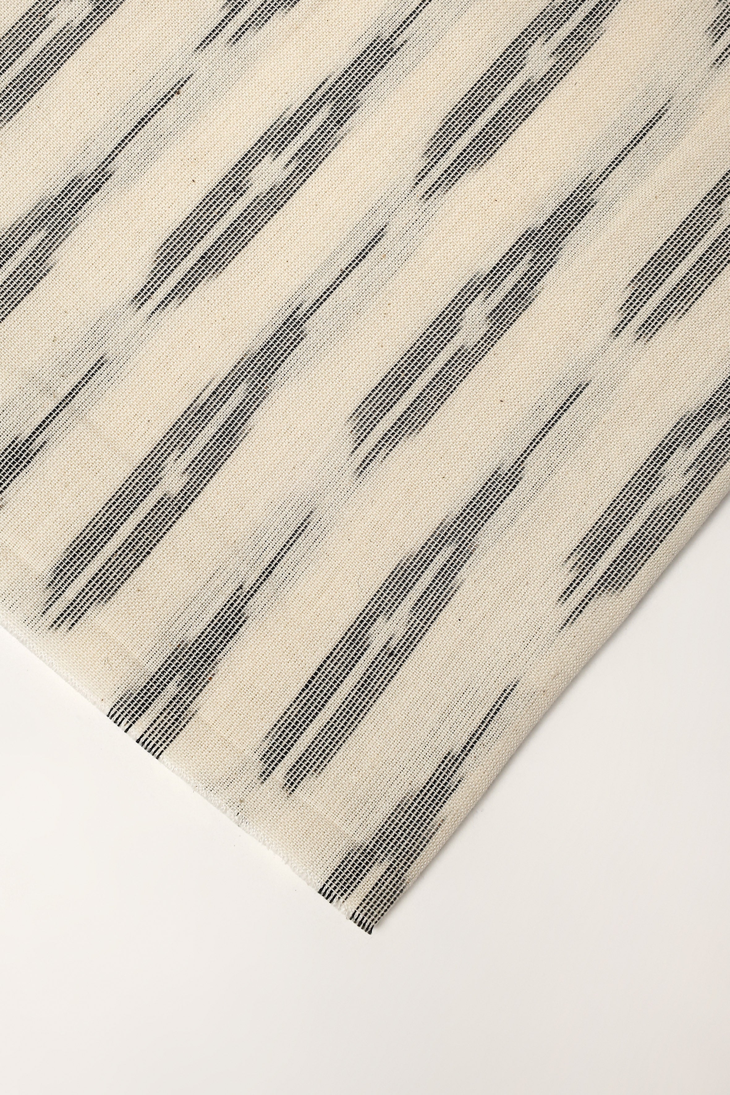 atelier-brunette-l-ikat-008-le-bazaar-tissu-resourc-au-coupon image 2