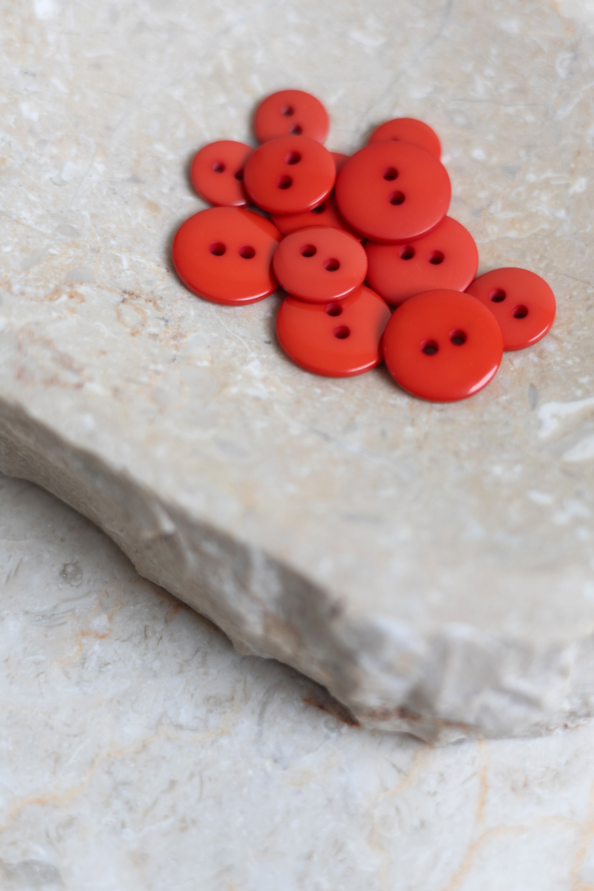 atelier-brunette-boutons-classic-shine-poppy-tangerine-brillants image 4