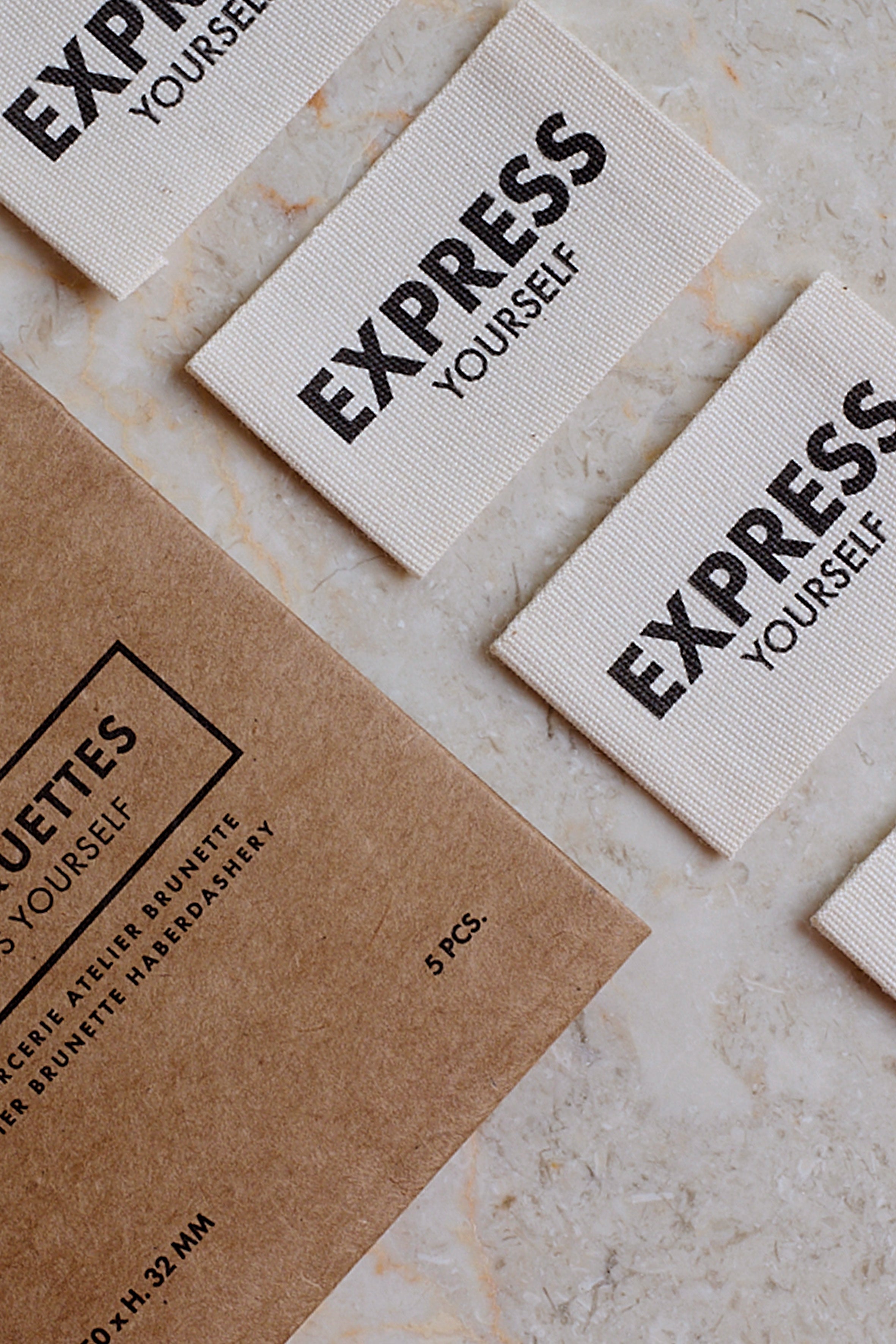 atelier-brunette-pack-tiquettes-express-yourself-lot-de-5-tiquettes-tiss-es-pour image 3