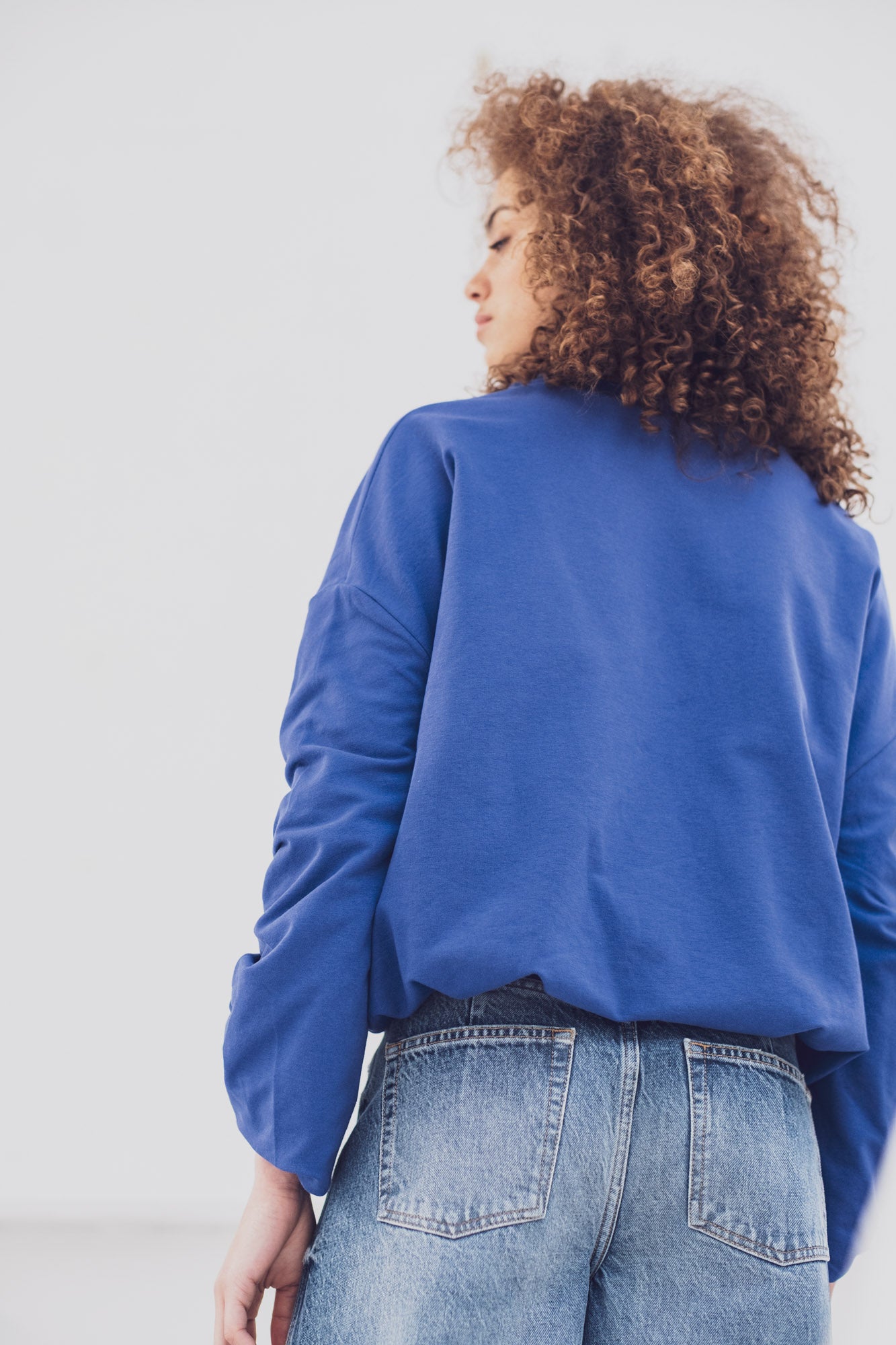 fibre-mood-lotta-pull-patron-de-couture-sweat-oversize-paules-tombantes-xs-xxxl image 5