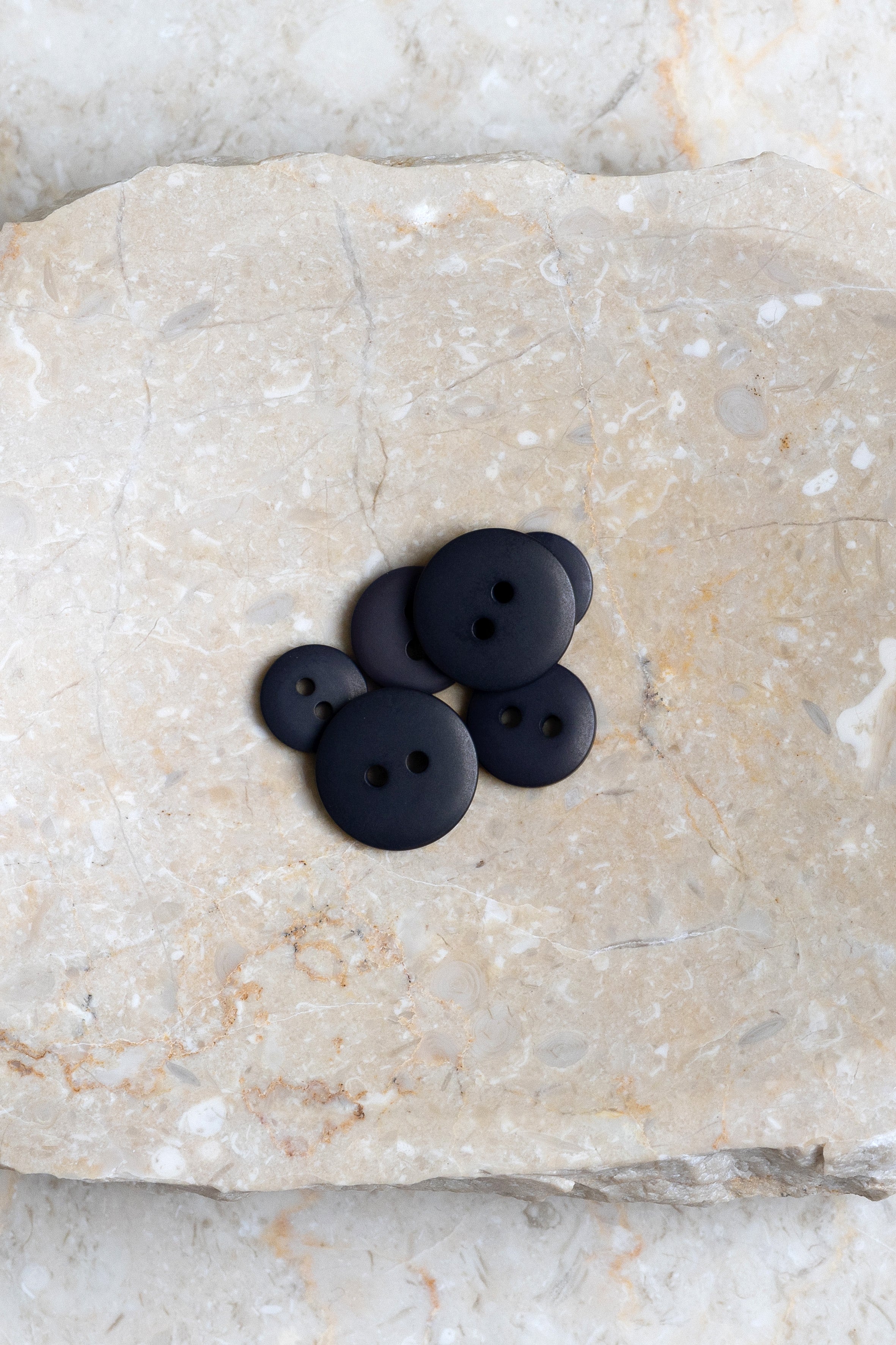 atelier-brunette-boutons-classic-matte-night-deep-charcoal image 1