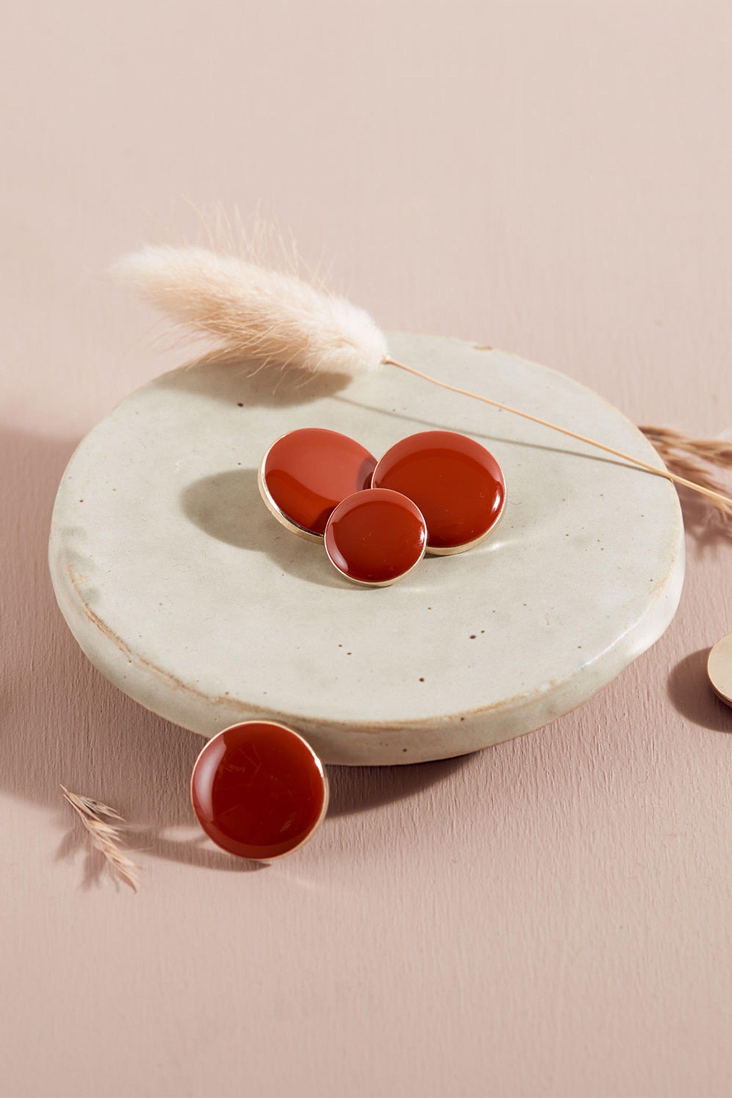 atelier-brunette-boutons-dotty-poppy-tangerine image 1