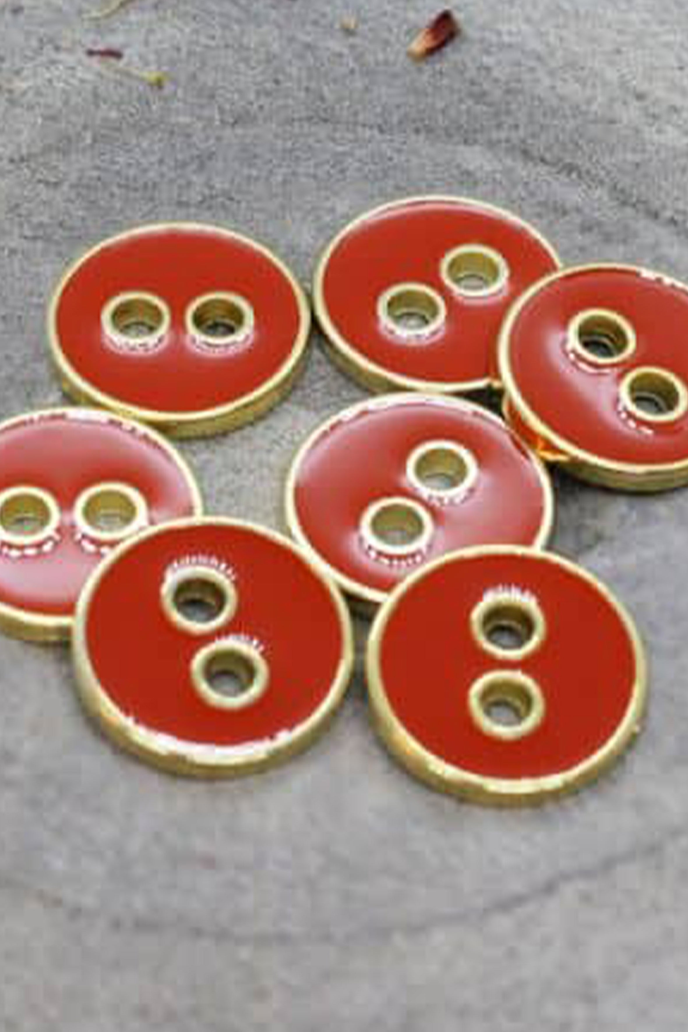 atelier-brunette-bouton-joy-poppy-tangerine-bouton-m-tal-dor image 1