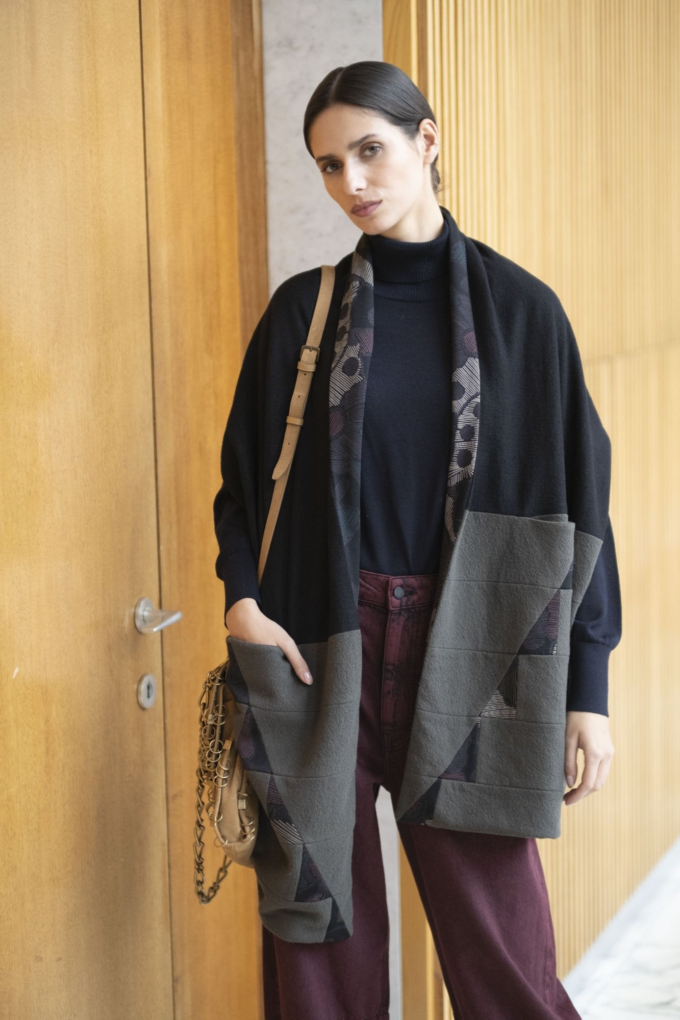 fibre-mood-x-eva-schalckens-leicester-square-stola-patron-couture image 1