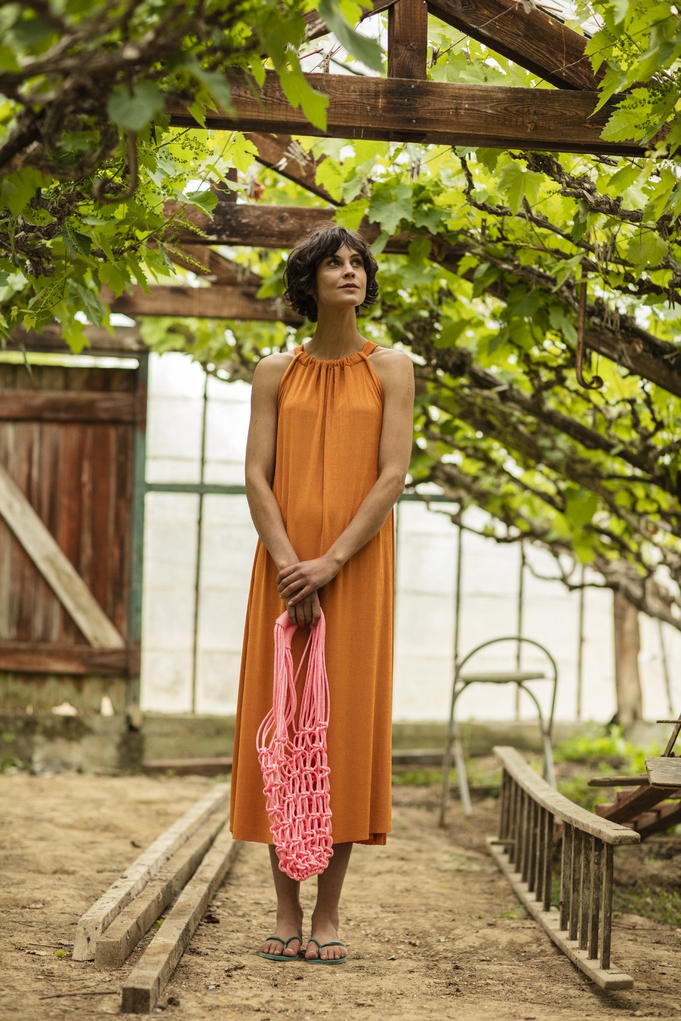 fibre-mood-ulla-patron-de-couture-robe-dos-nu-drap-e-mi-longue image 1
