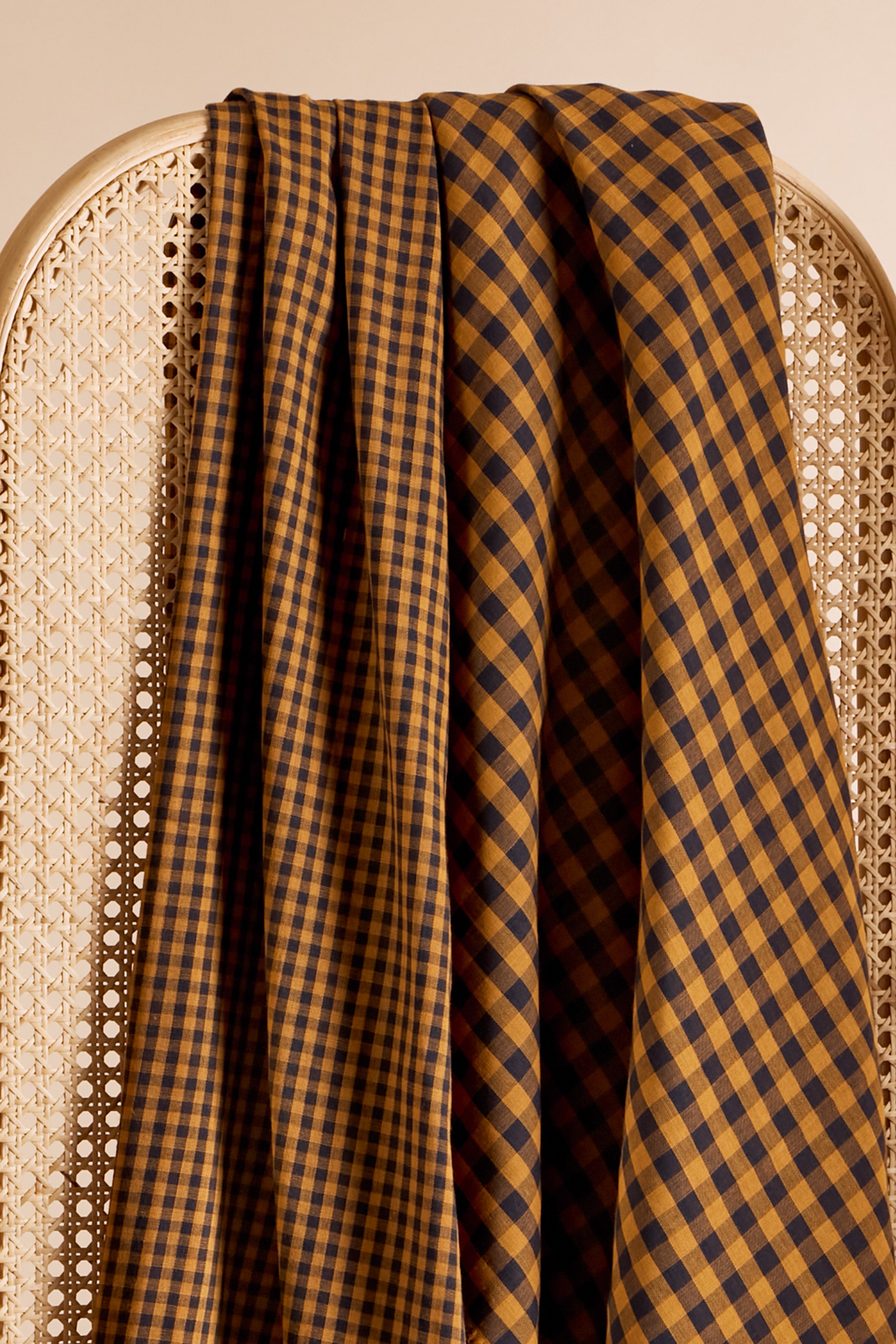 atelier-brunette-vichy-night-ochre-tissu-coton-carreaux image 1