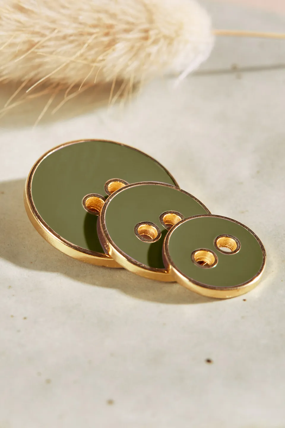 atelier-brunette-boutons-joy-ivy-green-boutons-france-oeko-tex image 1