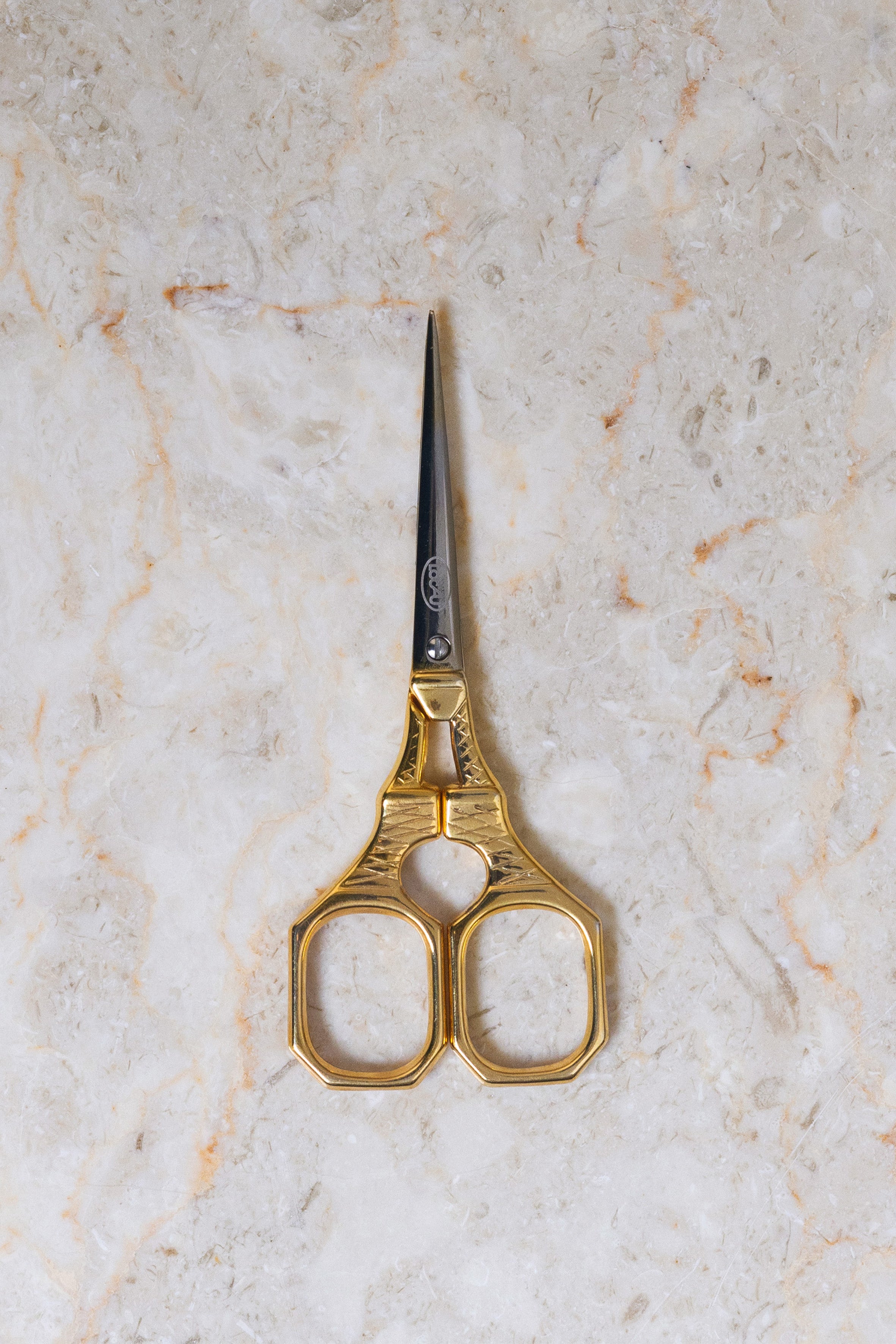 atelier-brunette-ciseaux-broder-tour-eiffel-11-cm image 1