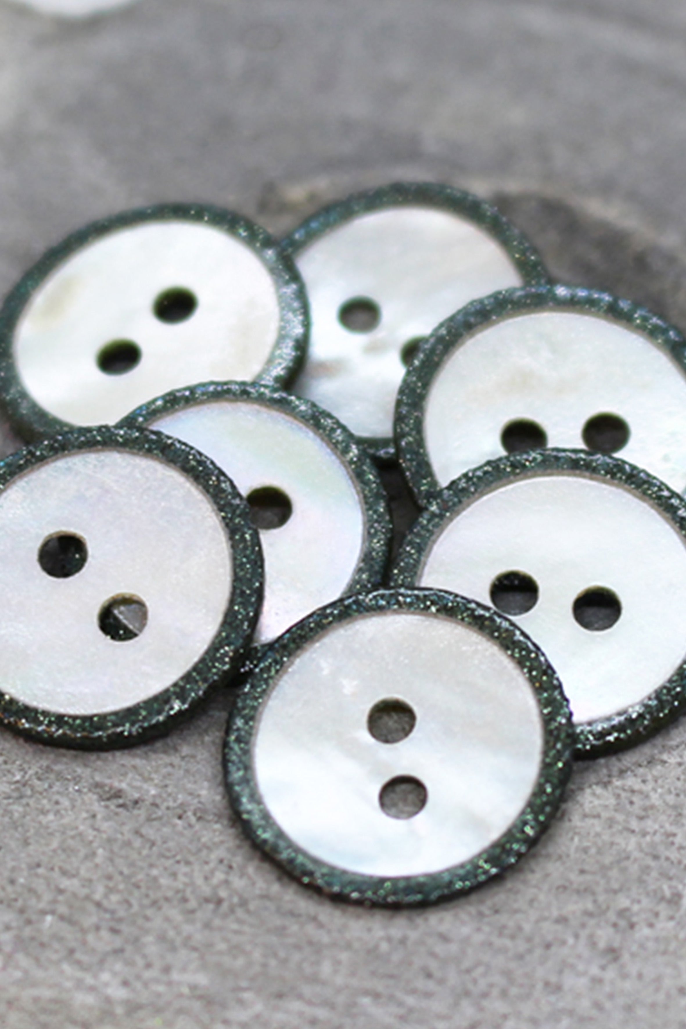 atelier-brunette-boutons-glitz-cedar-x10-boutons-couture image 2