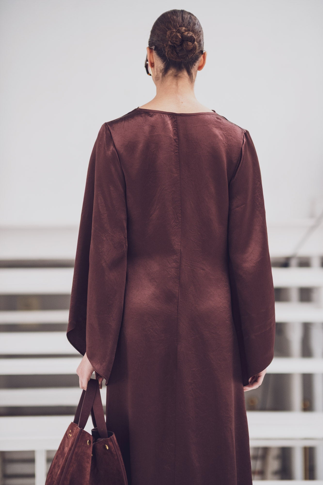 fibre-mood-vendela-robe-patron-de-couture-robe-longue-biais-col-b-nitier image 2