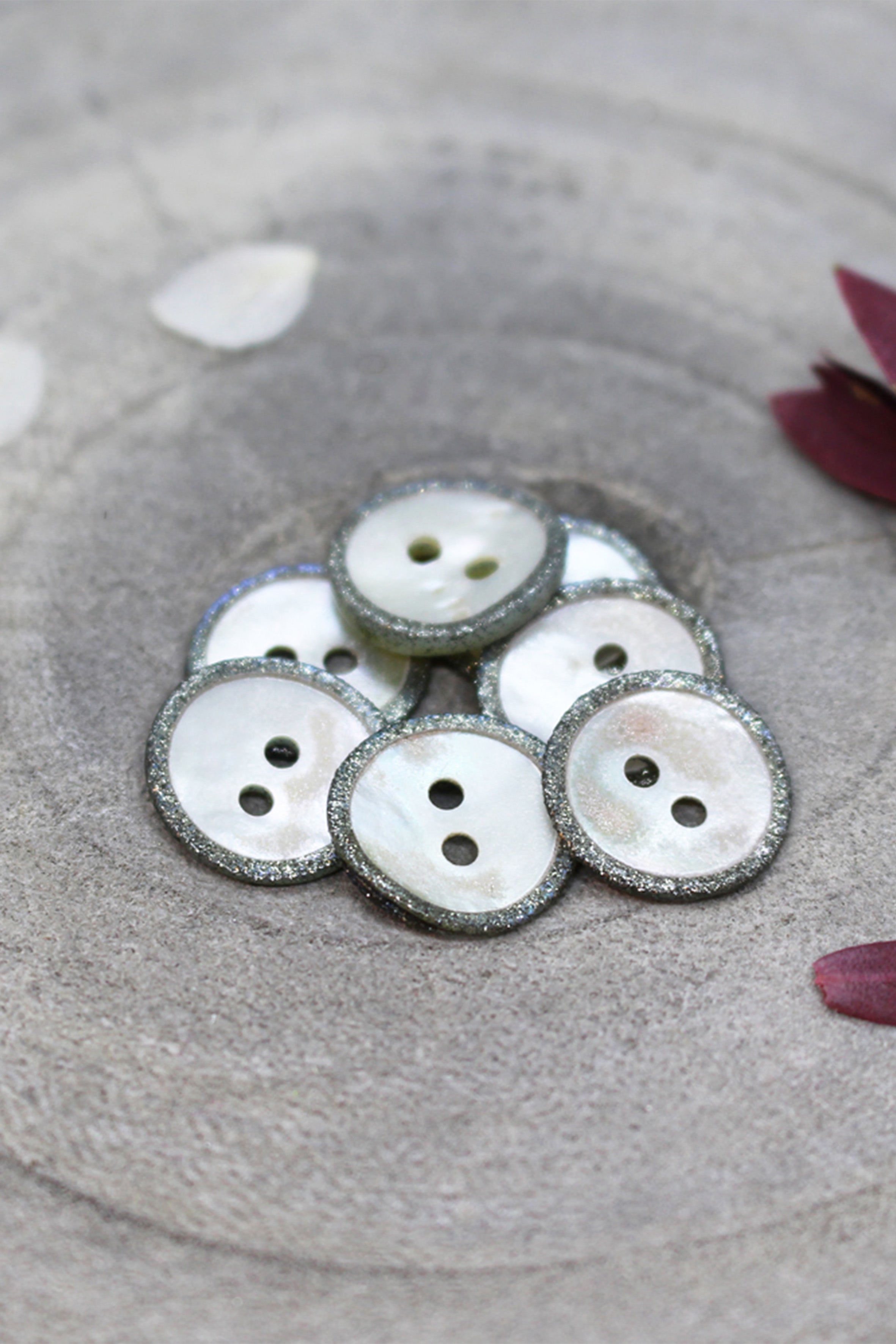 atelier-brunette-boutons-glitz-storm-x10-boutons-nacre-paillet-e image 1