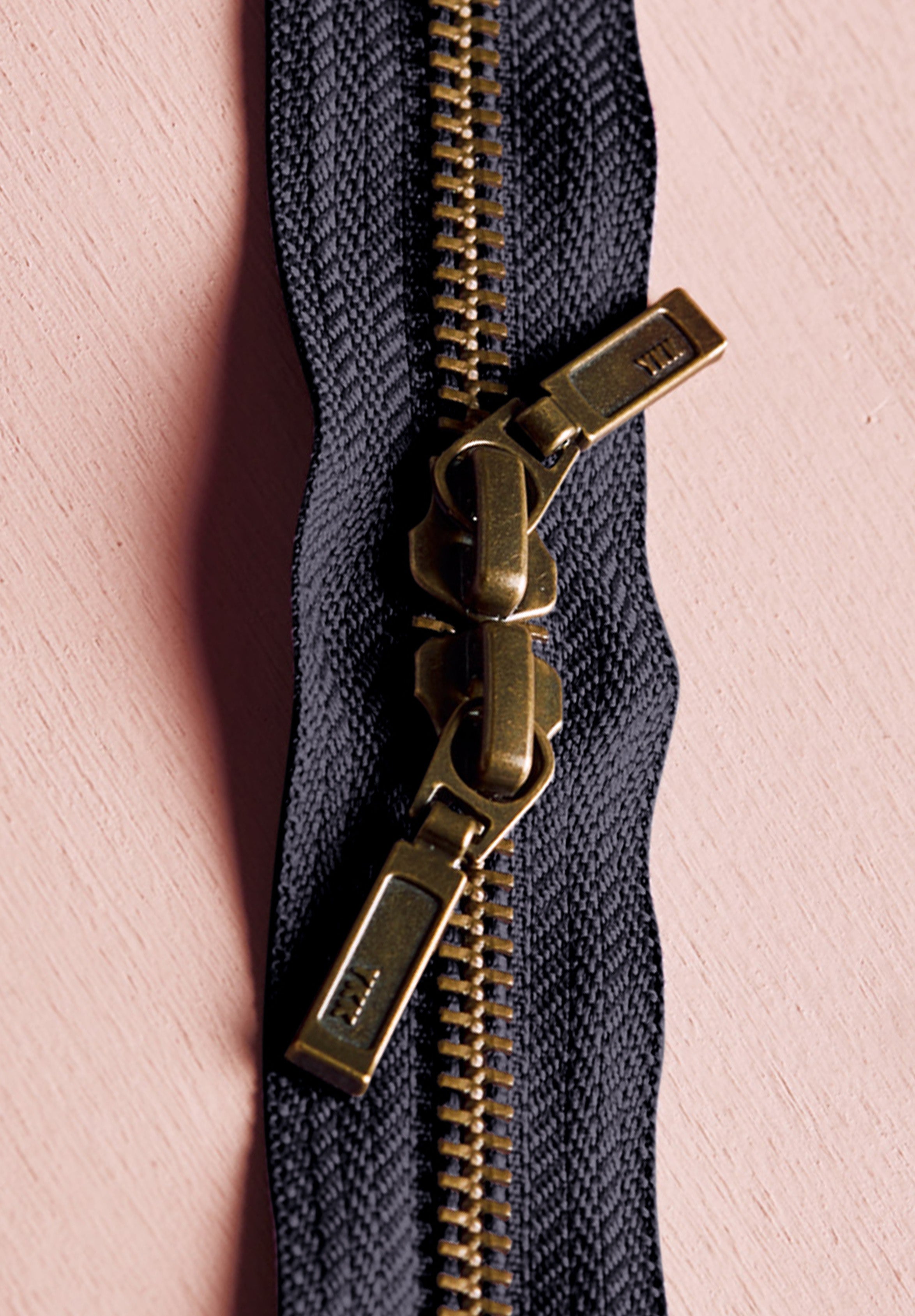 atelier-brunette-zip-double-curseur-laiton-40-cm-fermeture image 8