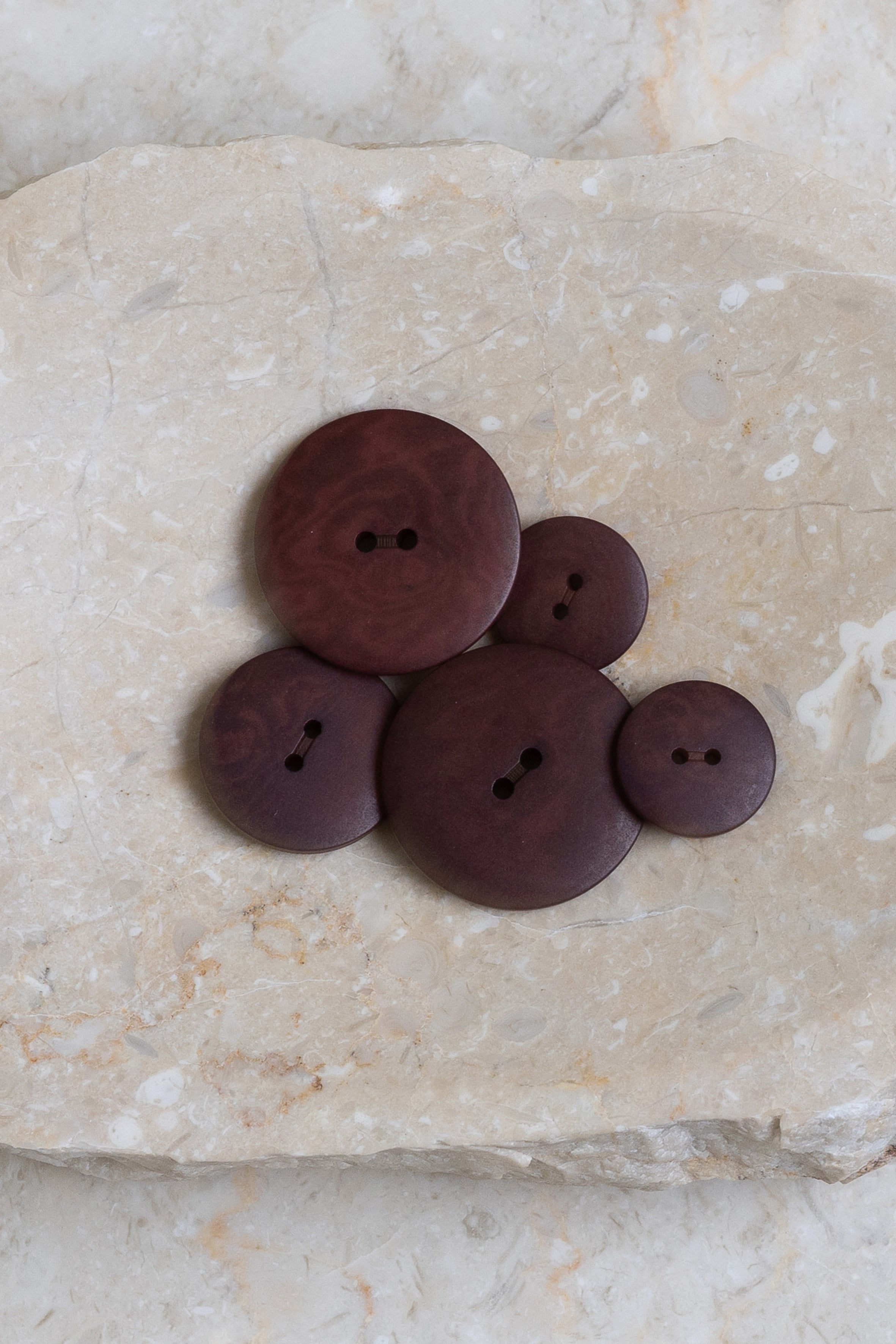 atelier-brunette-boutons-palm-rust-crispy-brownie image 2