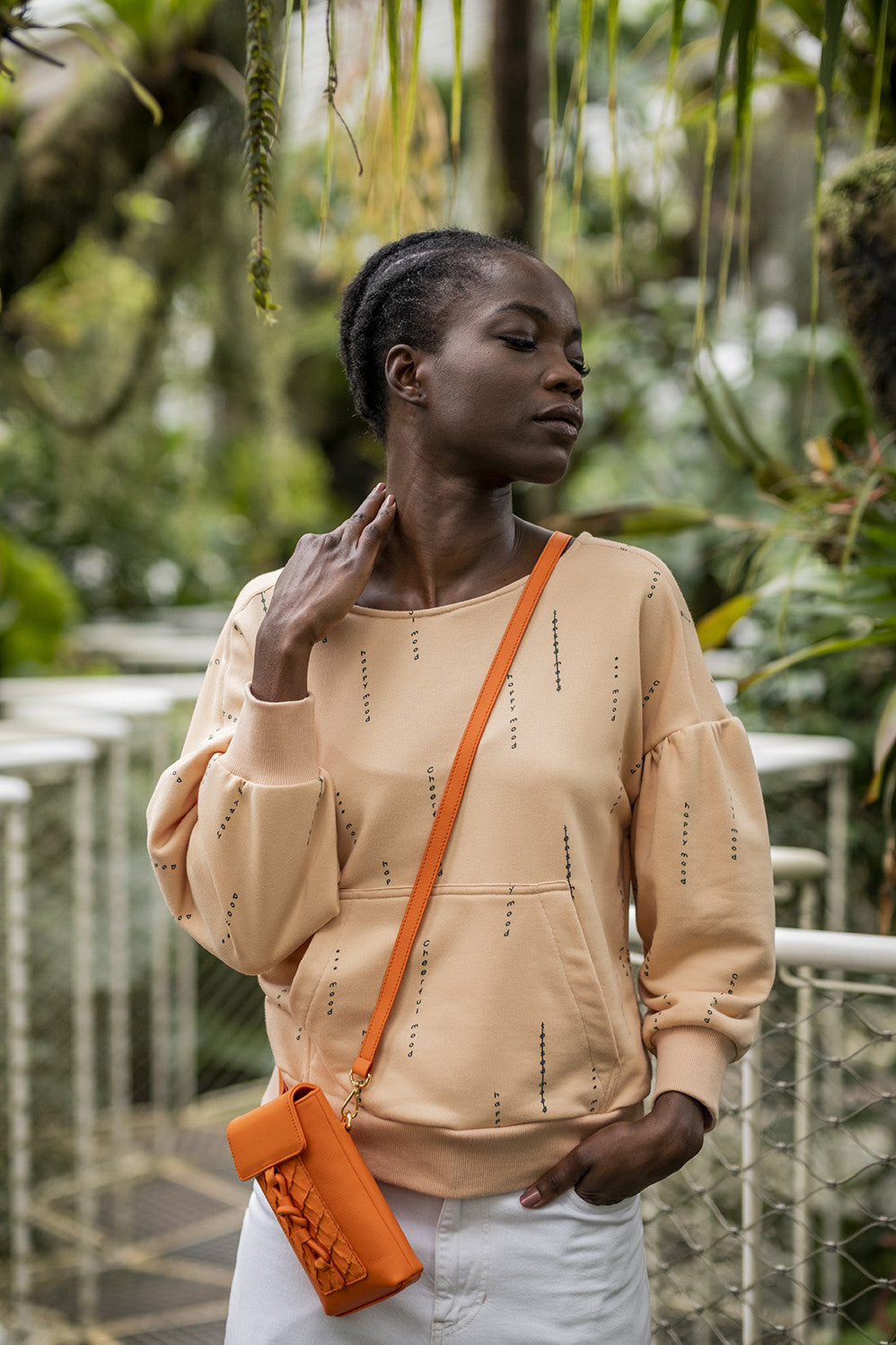 fibre-mood-paola-sweat-shirt-patron-de-couture-femme-avec-ou-sans-capuche image 1