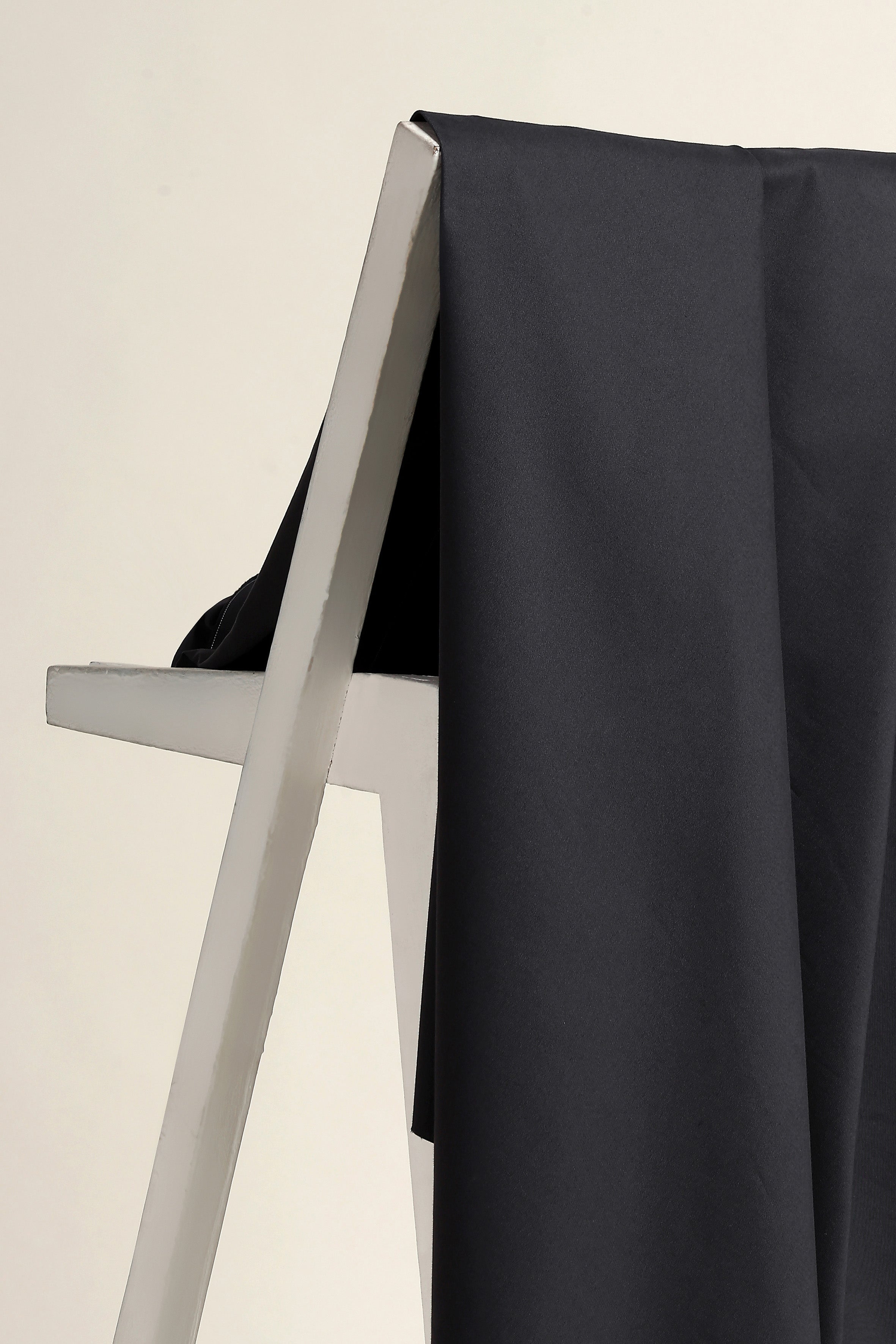 atelier-brunette-tissu-coton-chino-stretch-deep-charcoal image 2