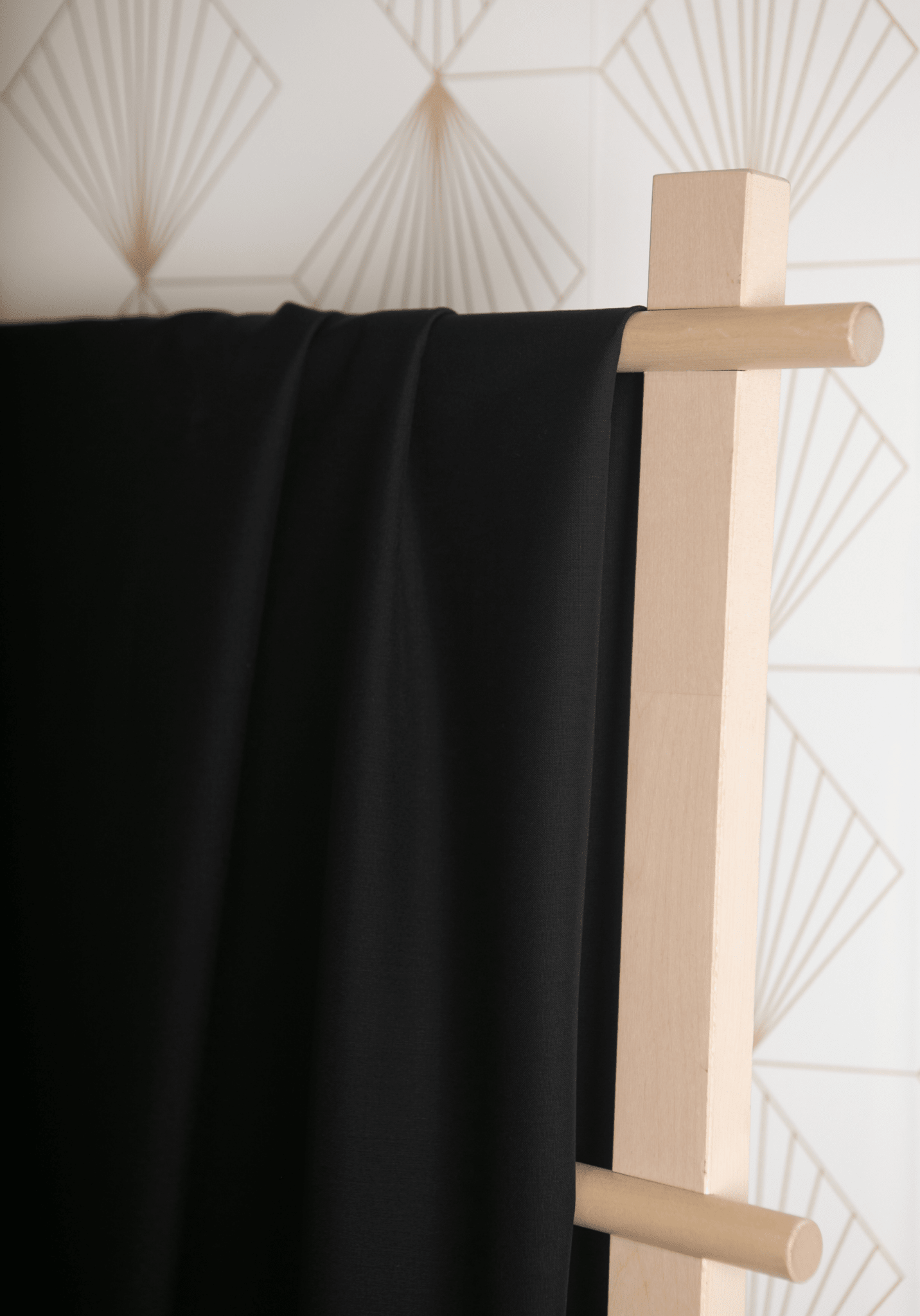maison-fauve-tissu-lainage-tailleur-100-laine-vierge-noir image 1