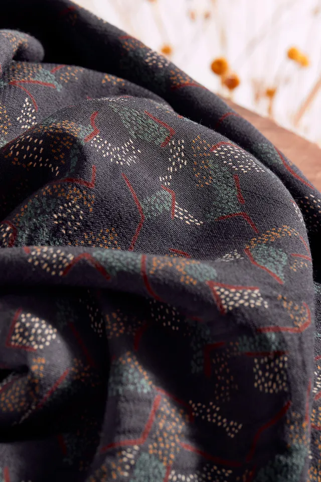 atelier-brunette-tissu-viscose-vera-night image 1