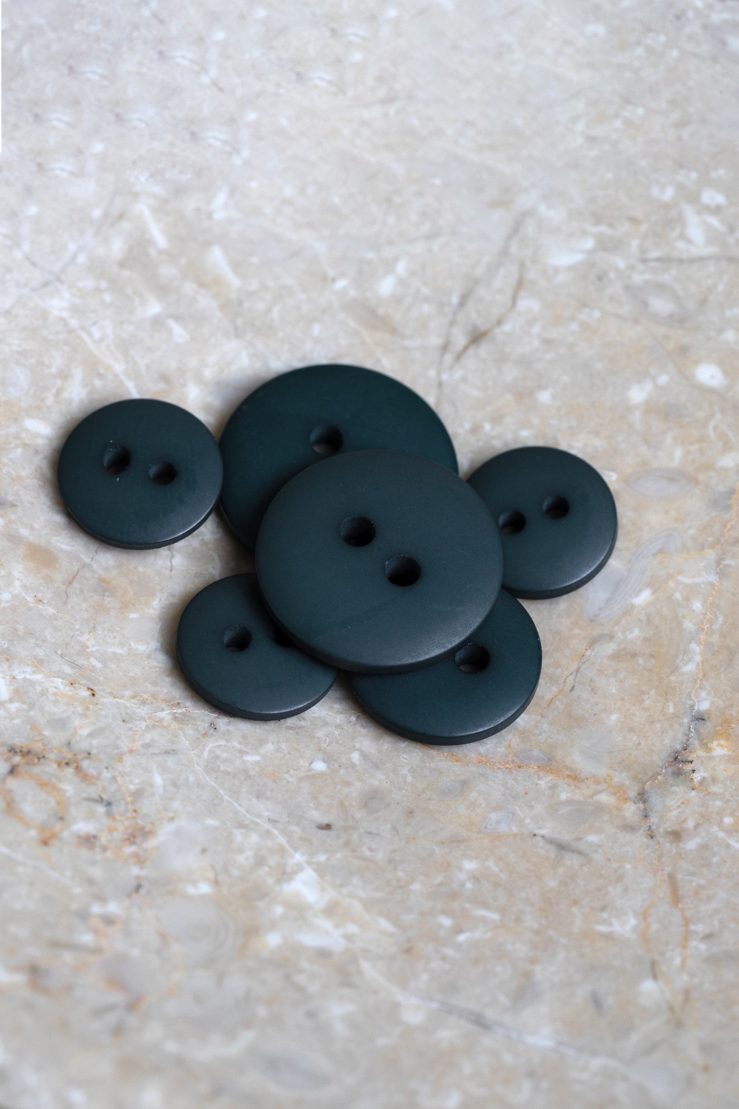 atelier-brunette-boutons-classic-matte-forest-bouton-polyester-mat image 2