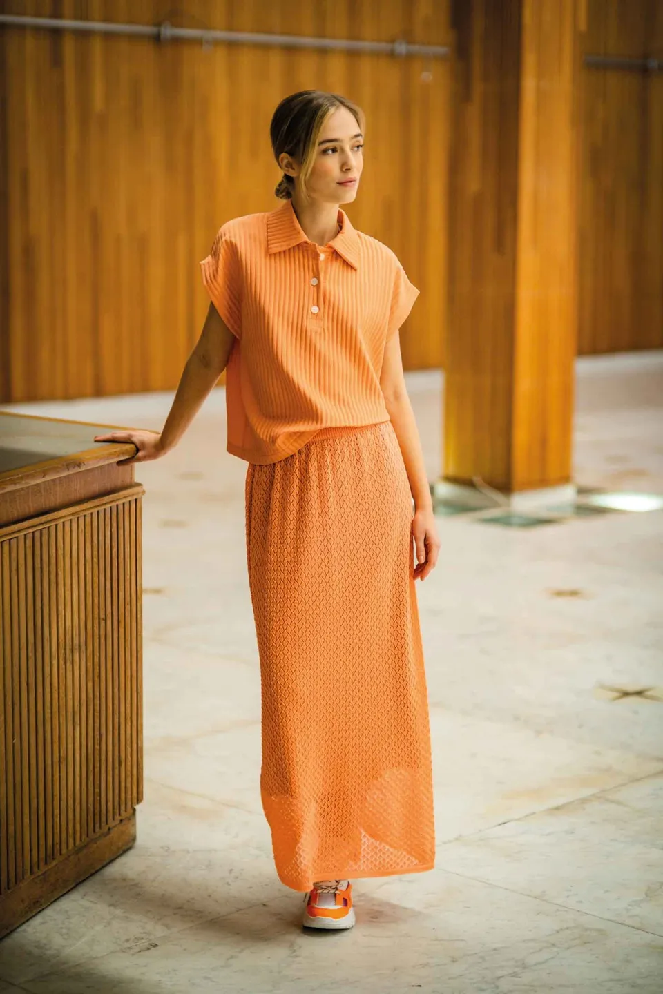 fibre-mood-amber-top-patron-de-couture-polo-forme-droite-manches-rapport-es image 1