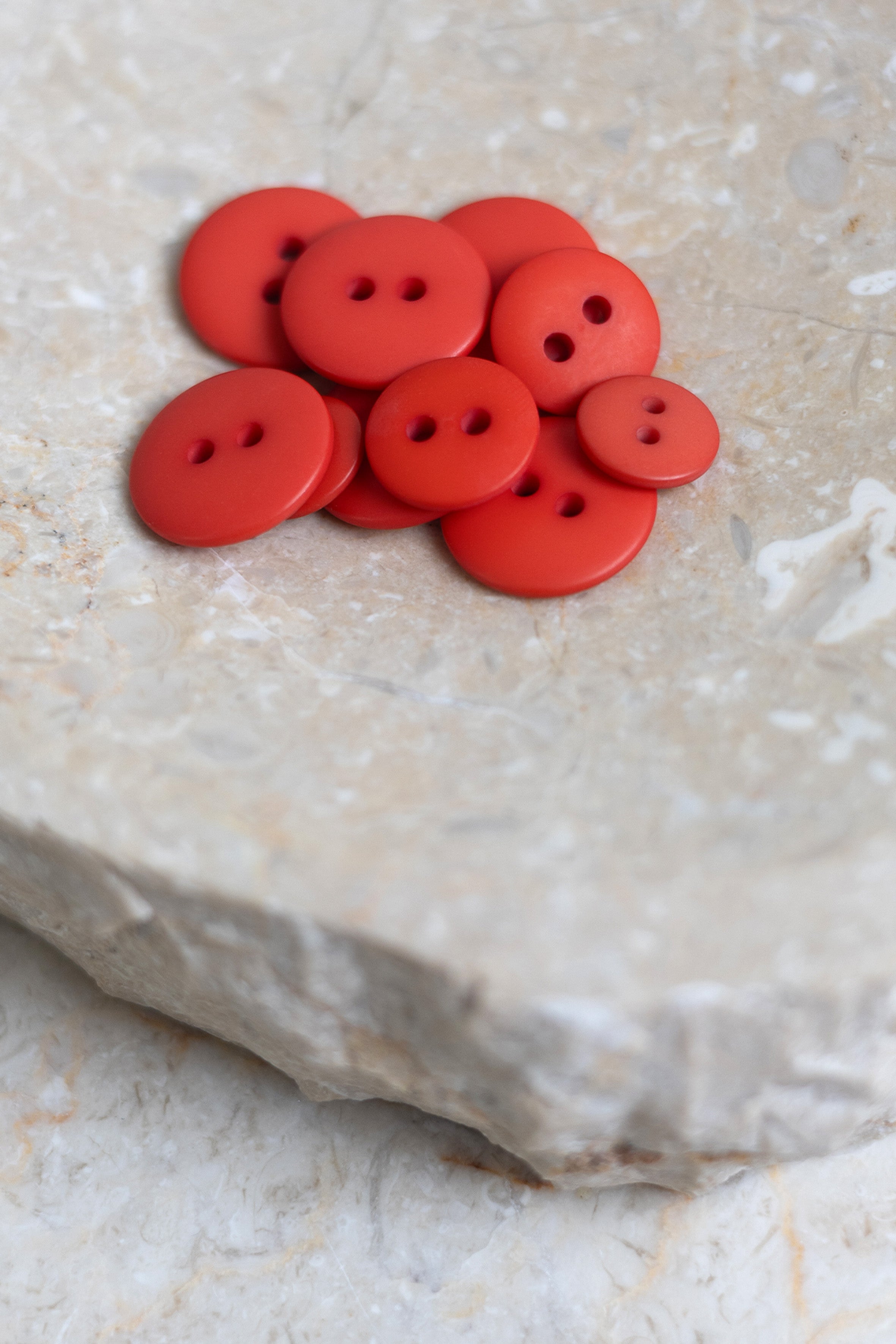 atelier-brunette-boutons-classic-matte-poppy-tangerine image 3