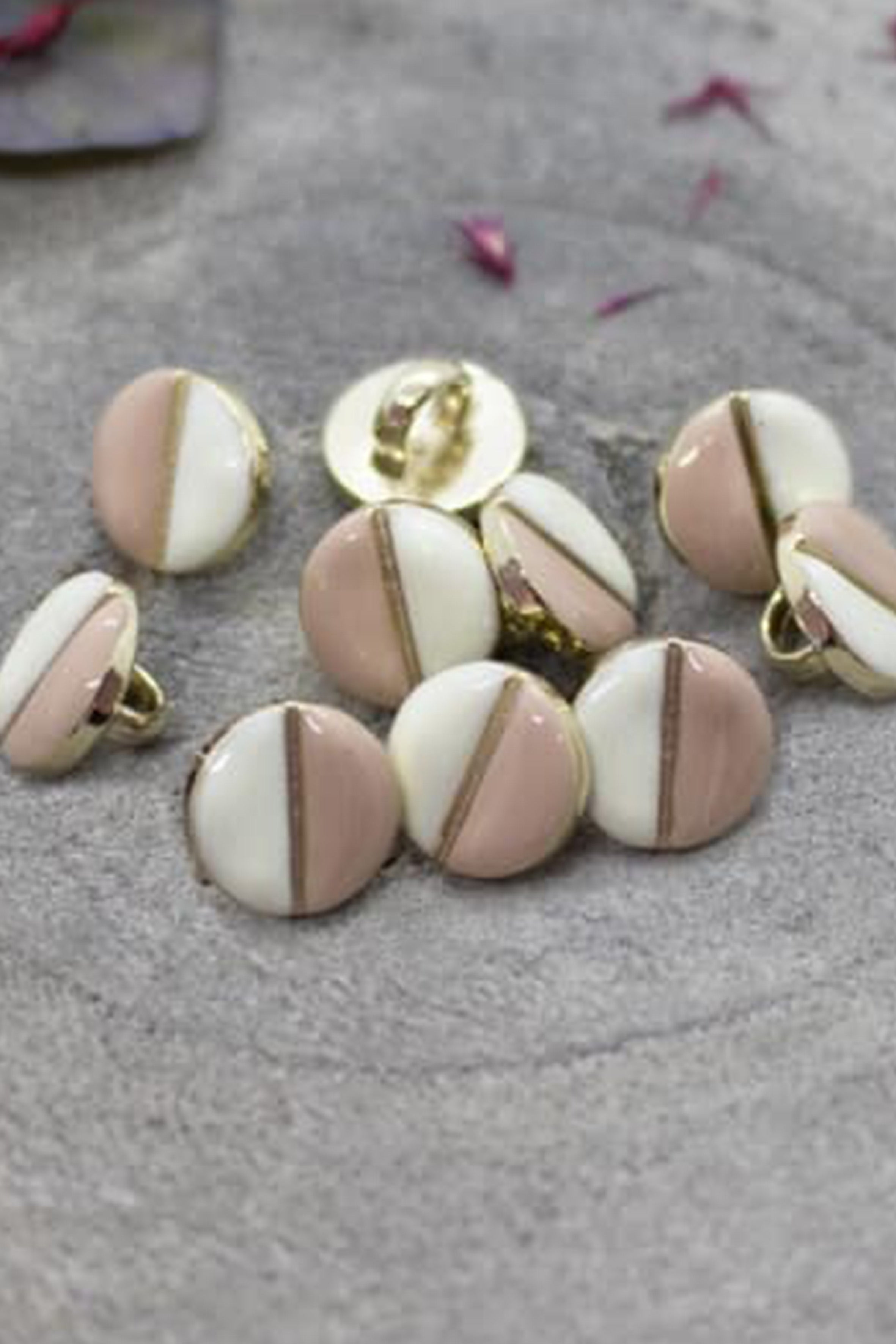 atelier-brunette-boutons-wink-off-white-maple-sandy-sand image 2