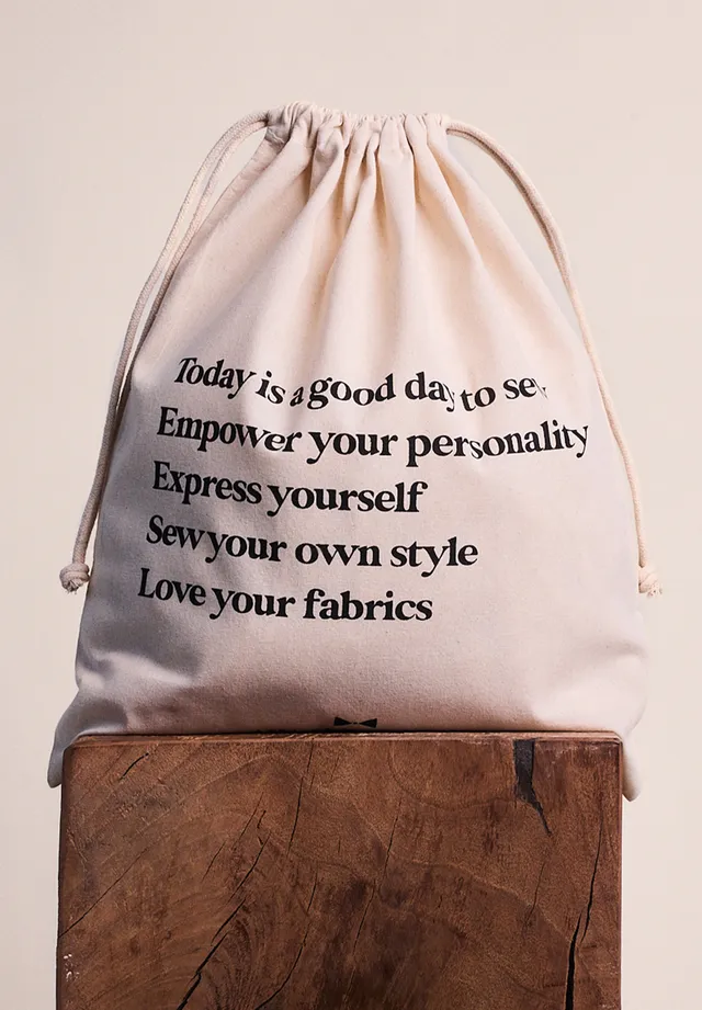 atelier-brunette-pochette-cadeau-manifesto-35-x-40-cm-cabas image 1