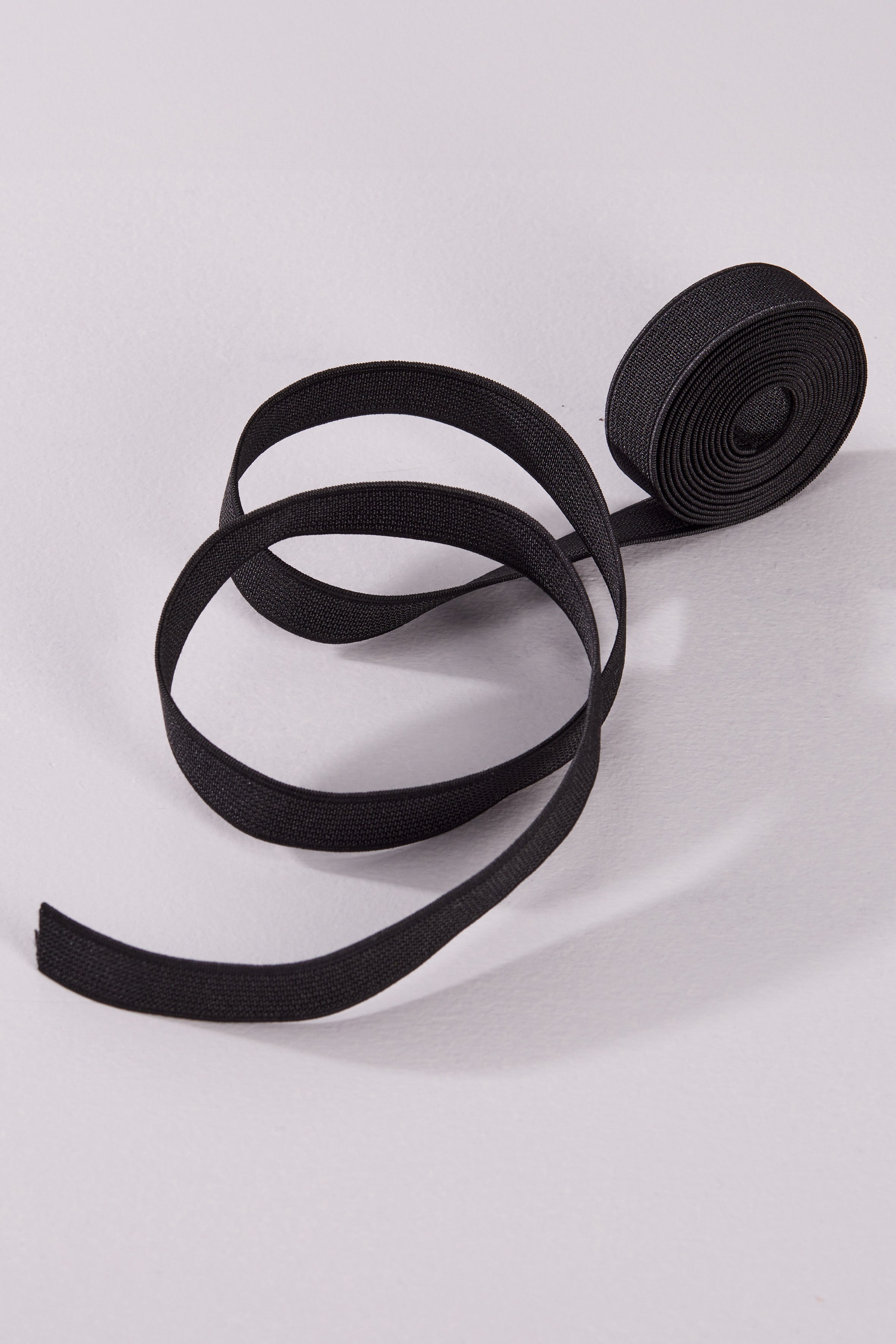 atelier-brunette-lastique-c-tel-noir-mercerie-couture-au-m-tre image 2