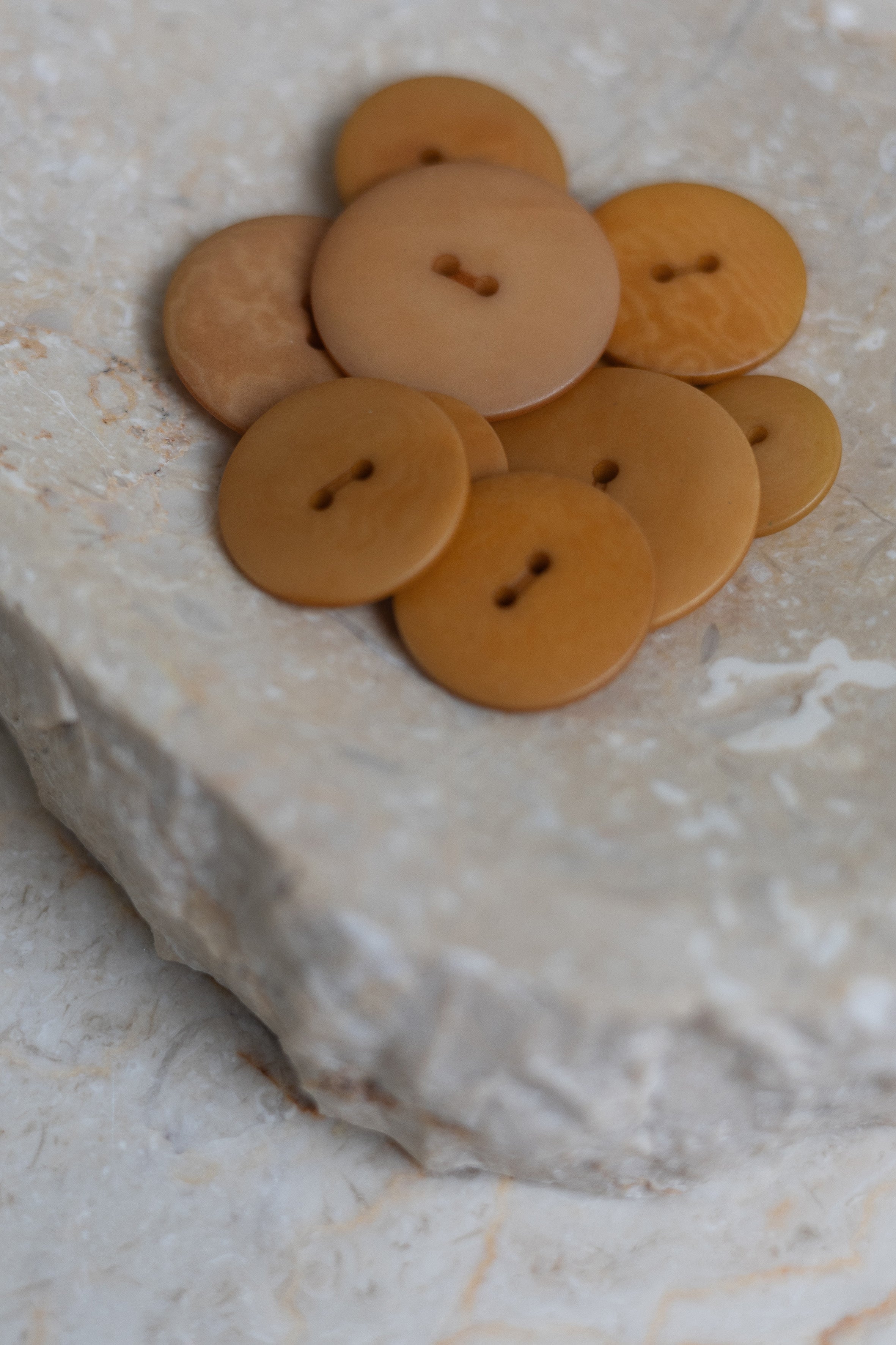 atelier-brunette-boutons-palm-ochre-mercerie-corozo image 3