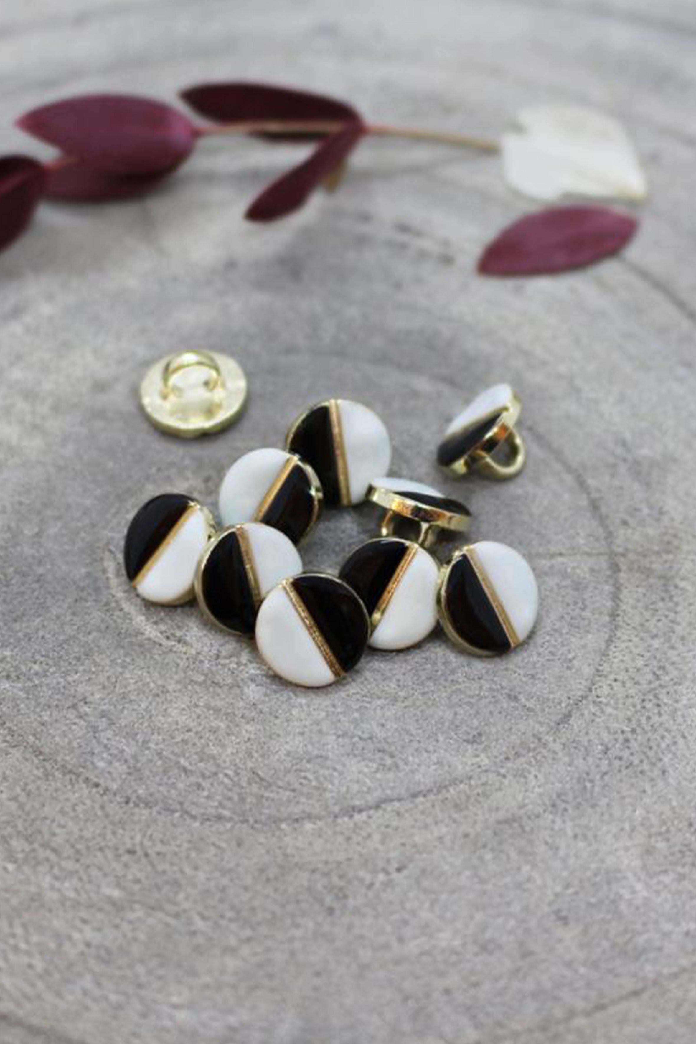 atelier-brunette-wink-black-sage-boutons-queue-x10 image 2