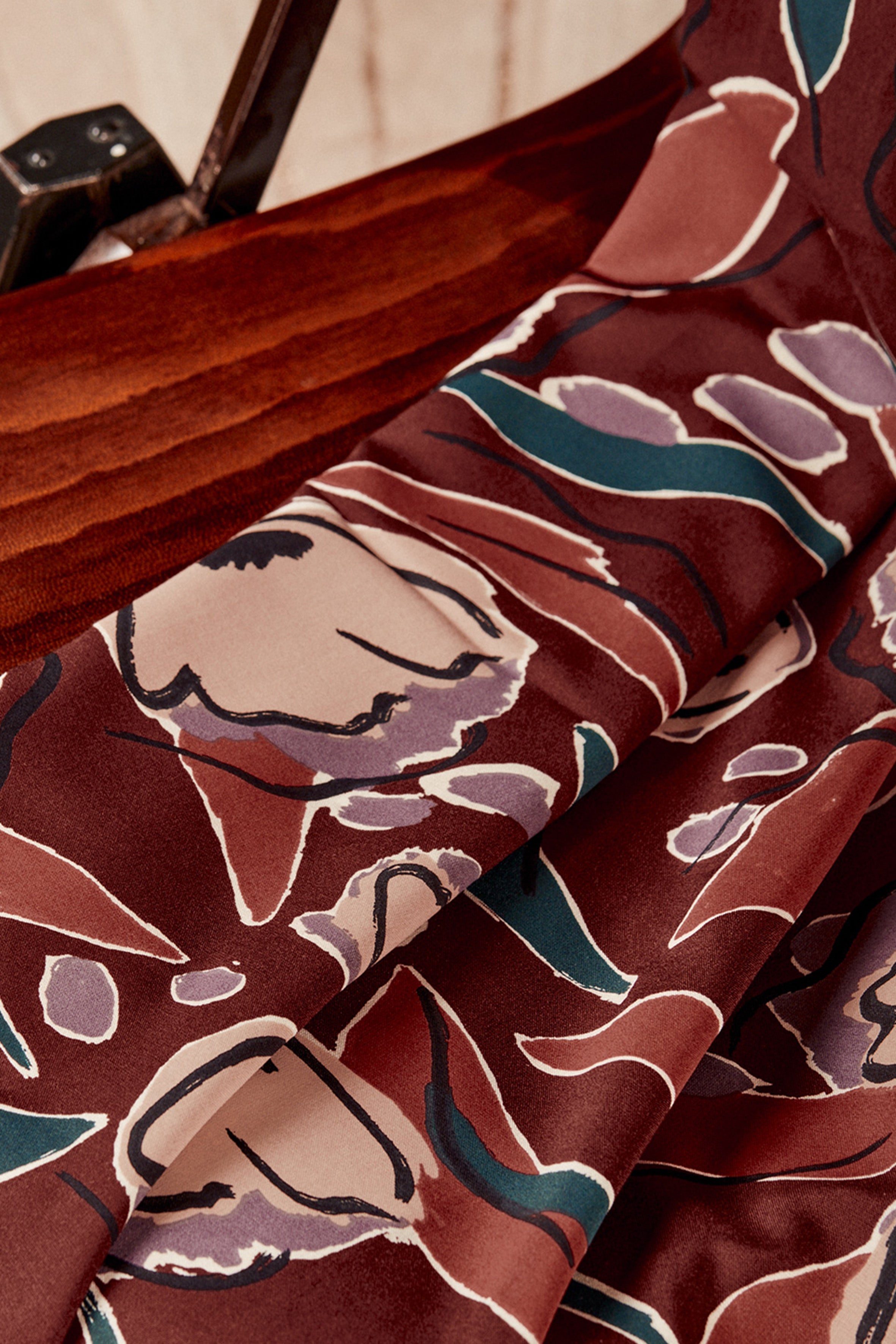 atelier-brunette-tissu-peony-rust-viscose-ecovero-imprim-e image 3