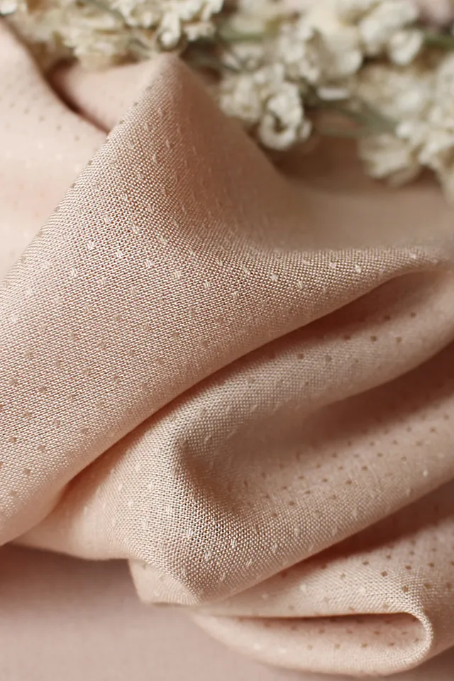 atelier-brunette-tissu-dobby-blush-viscose-plumetis-pois-brod-s image 1
