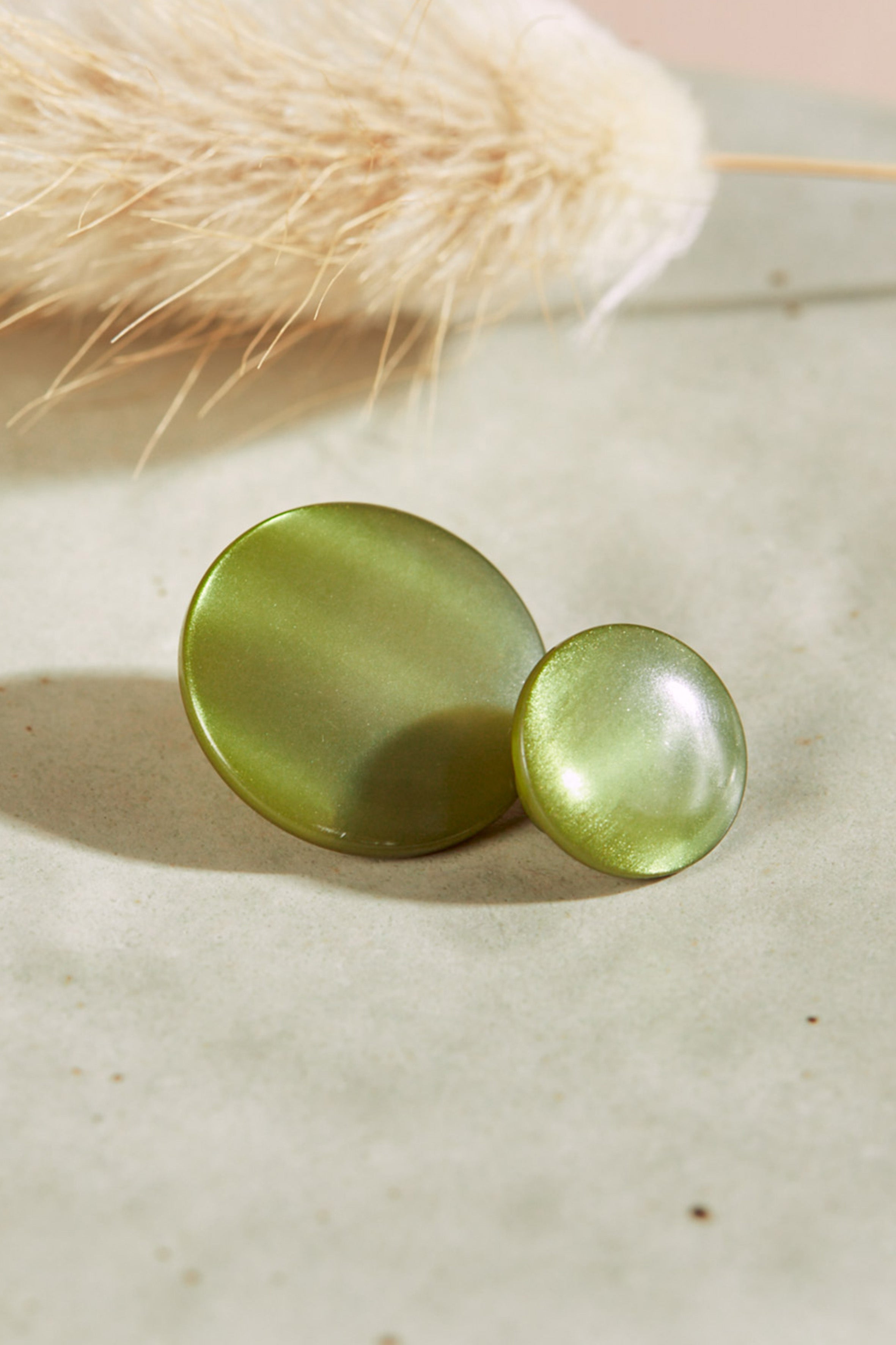 atelier-brunette-boutons-swing-matcha-leaf-x10 image 2