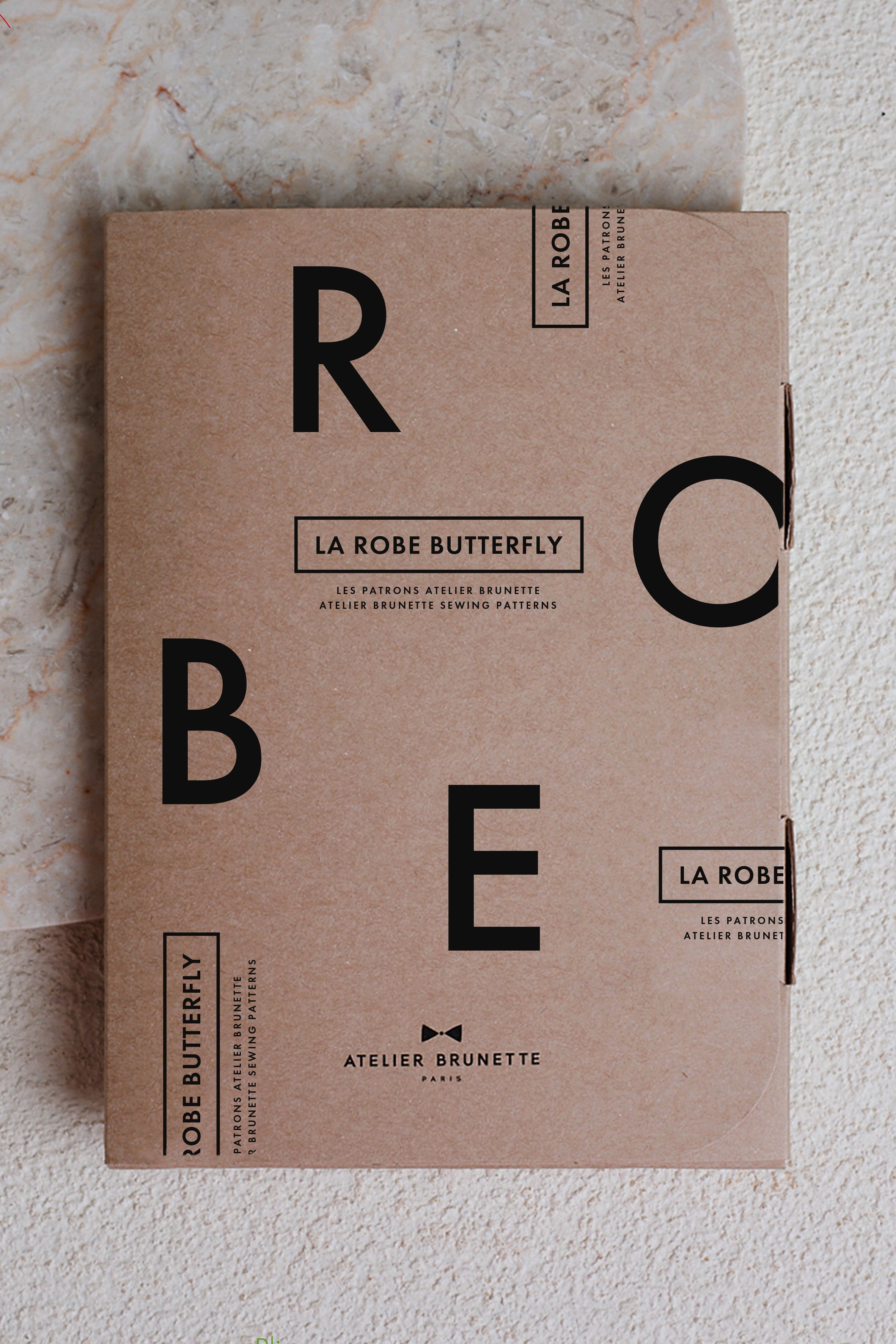 atelier-brunette-la-robe-butterfly-patron-pochette-femme image 1