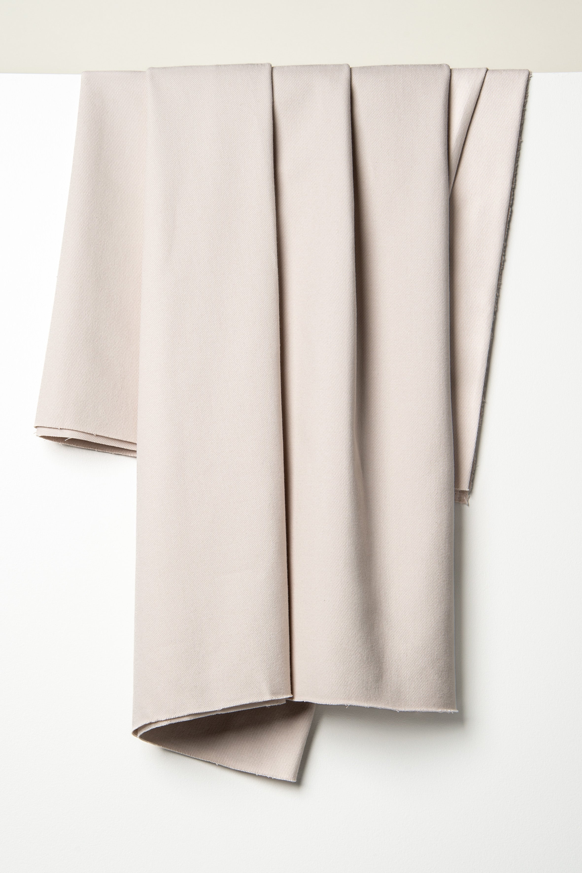 atelier-brunette-tissu-gabardine-milky-clay-gabardine-de-coton-twill-cr-me-chaud image 1