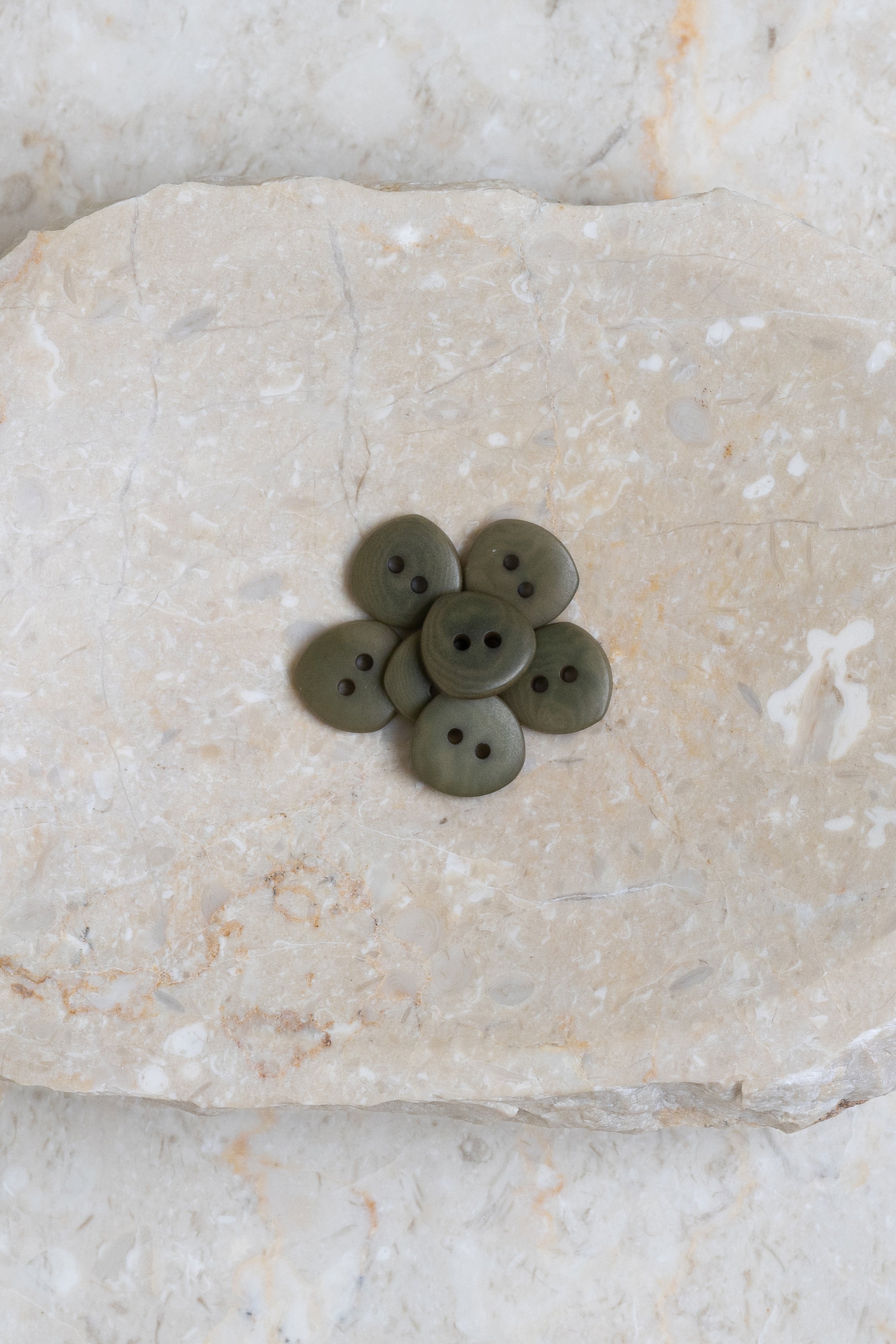 atelier-brunette-boutons-jaipur-ivy-green-boutons-corozo image 2