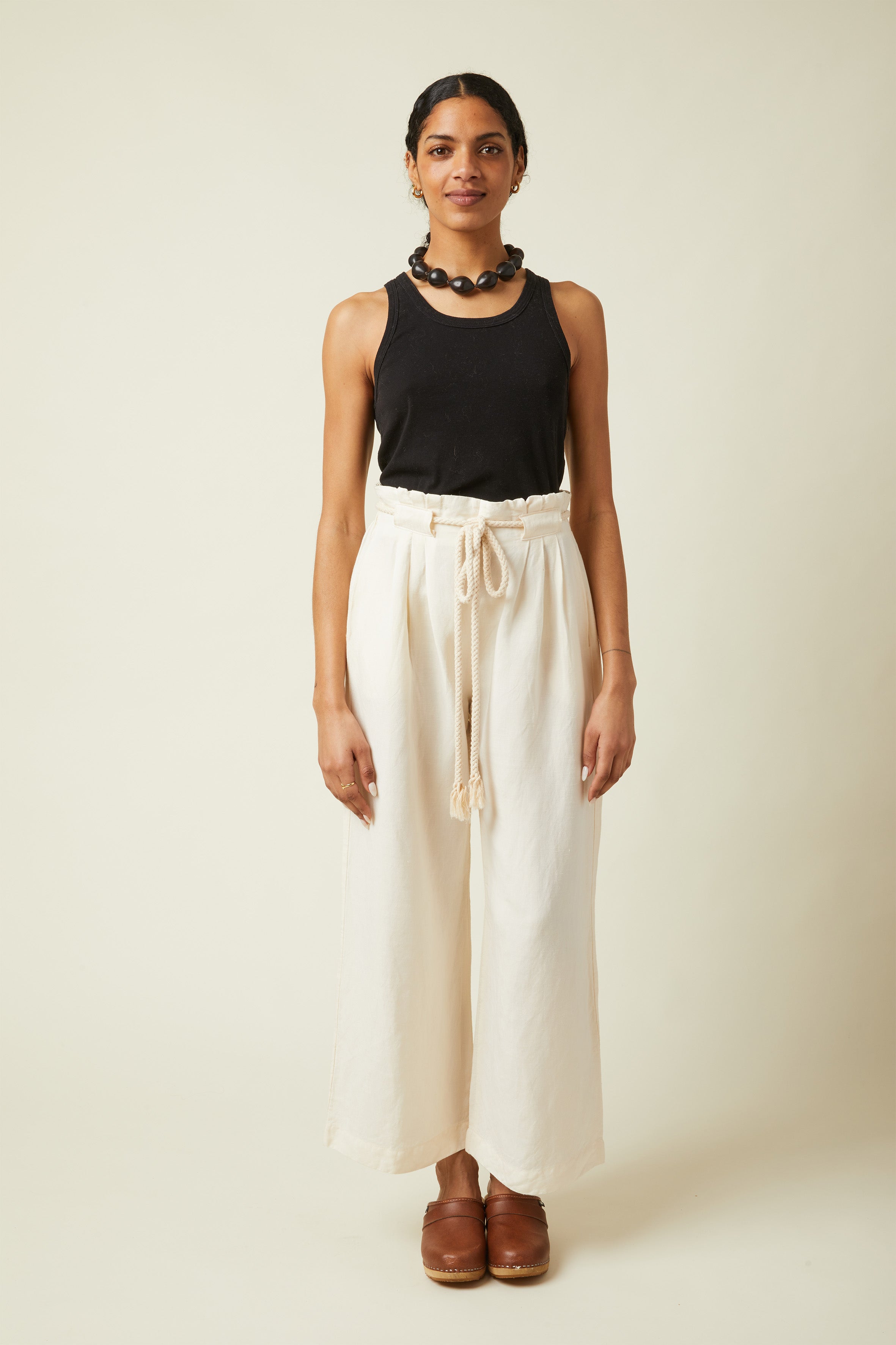 atelier-brunette-le-pantalon-short-patron-pochette image 2