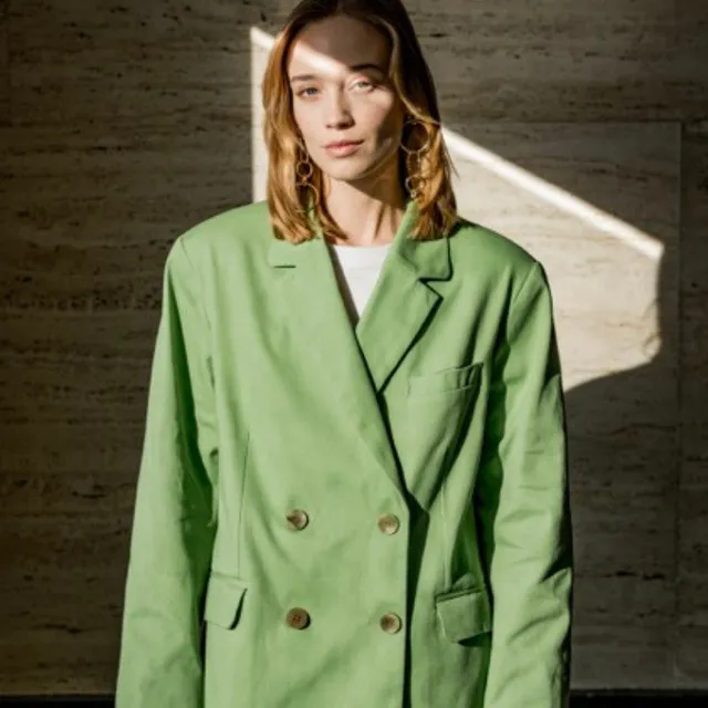 fibre-mood-jorla-patron-de-couture-blazer-femme-double-boutonnage image 1