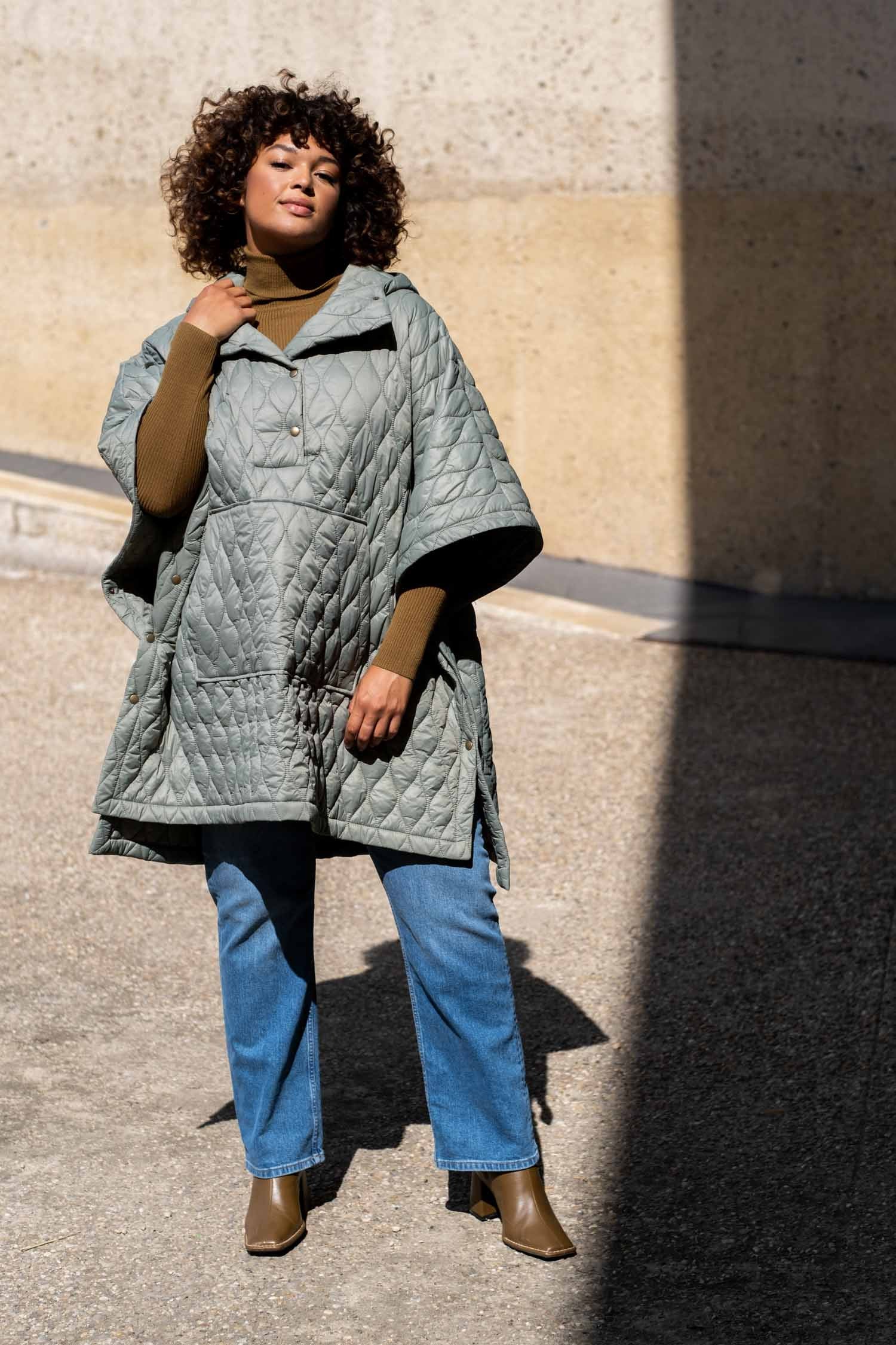 fibre-mood-harlem-cape-poncho-patron-de-couture-femme image 1