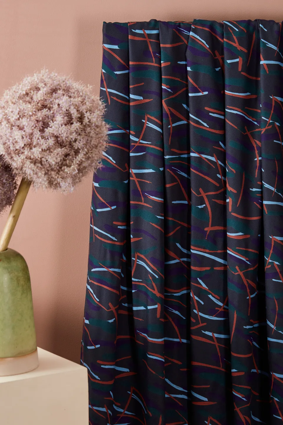 atelier-brunette-tissu-fuji-night-viscose-ecovero-imprim-e image 1