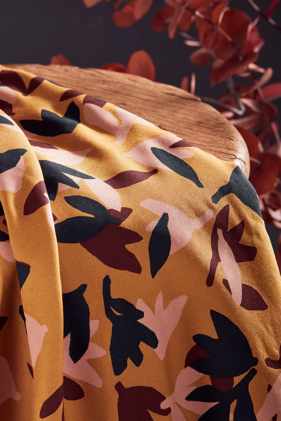 atelier-brunette-tissu-seraphine-ochre-viscose-ecovero image 1