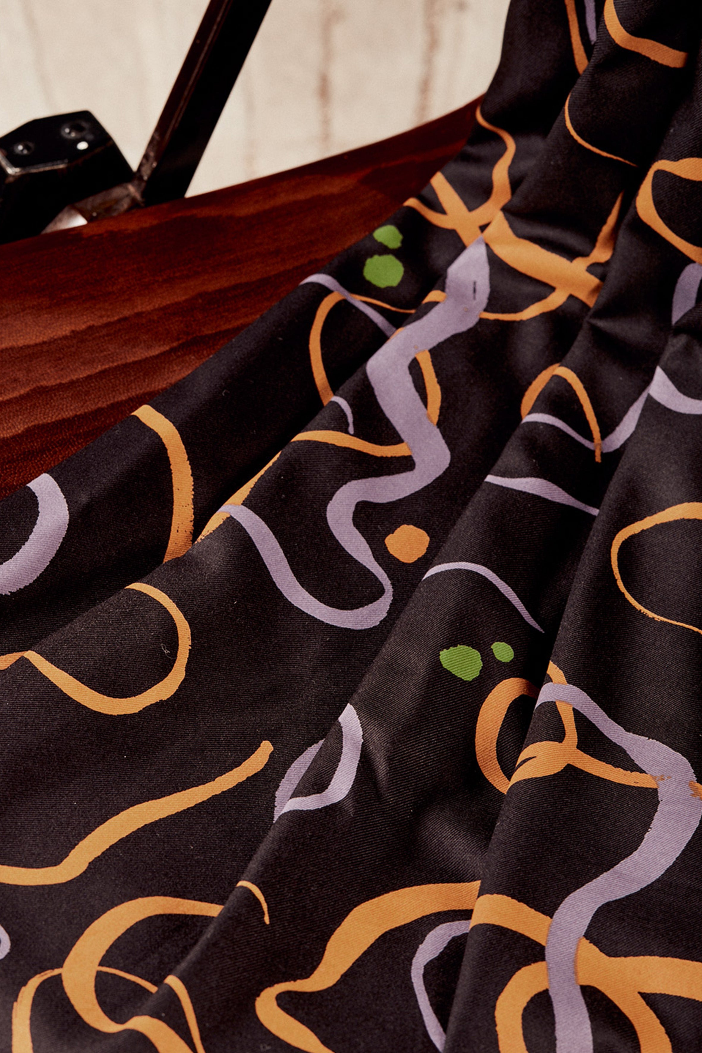 atelier-brunette-tissu-misty-black-viscose-lenzing-ecovero image 3