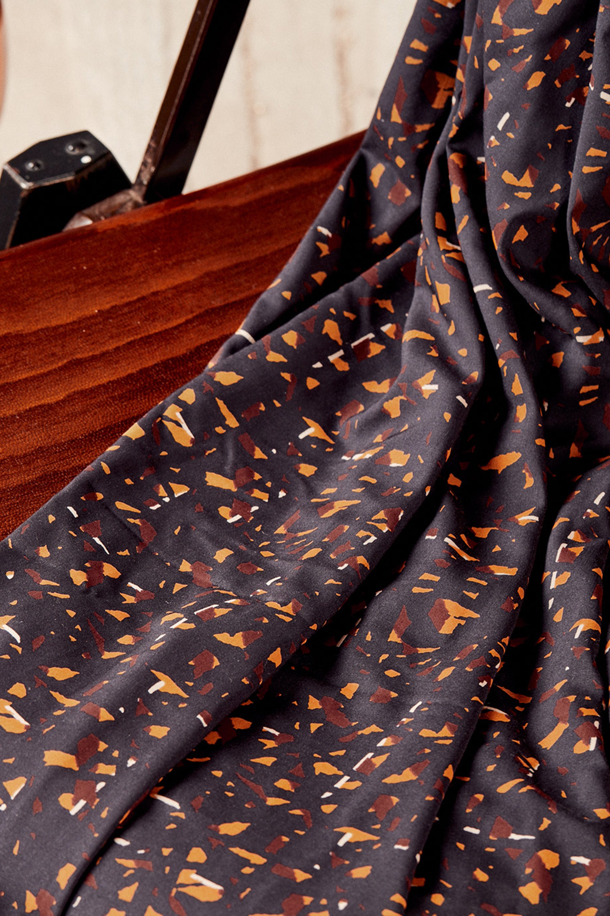 atelier-brunette-tissu-candy-rock-tender-toffee-viscose-ecovero image 2