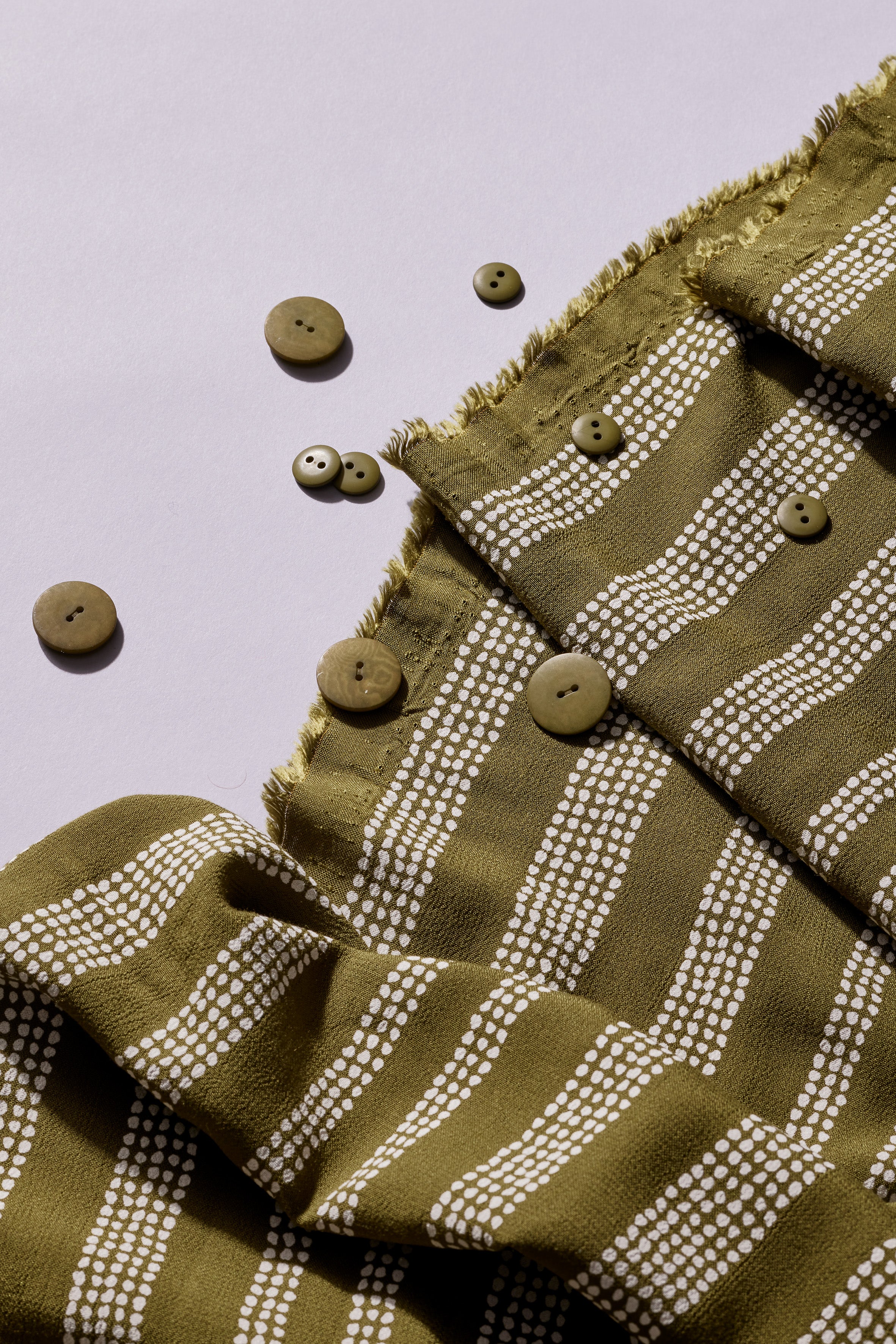 atelier-brunette-tissu-ga-a-ivy-green-kelsey-de-viscose-ecovero image 3