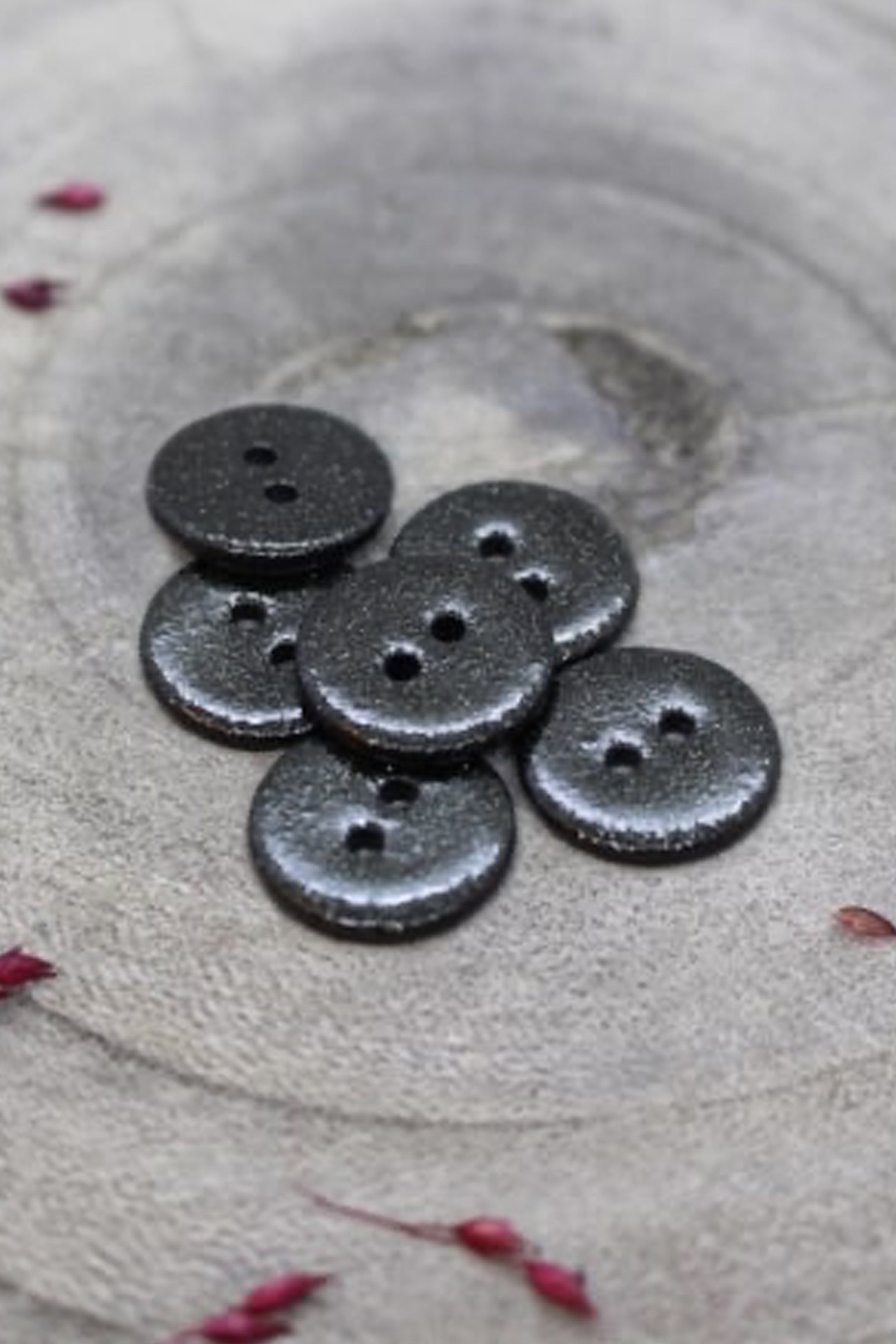 atelier-brunette-boutons-glitter-black-x10-boutons-paillet-s-nacre image 2