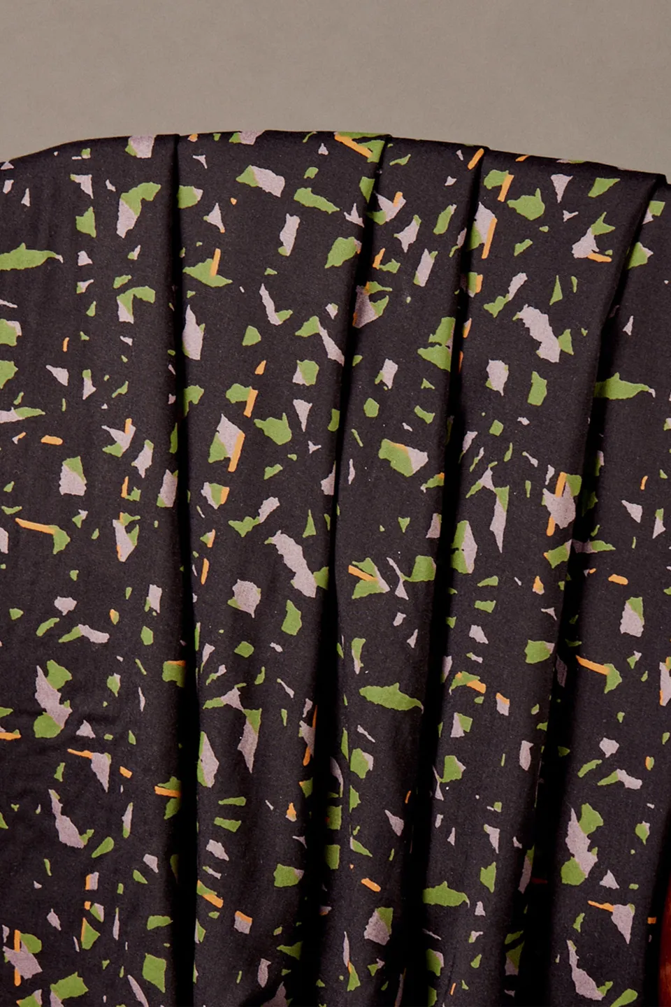 atelier-brunette-tissu-candy-rock-divine-parma-viscose-imprim-e image 1