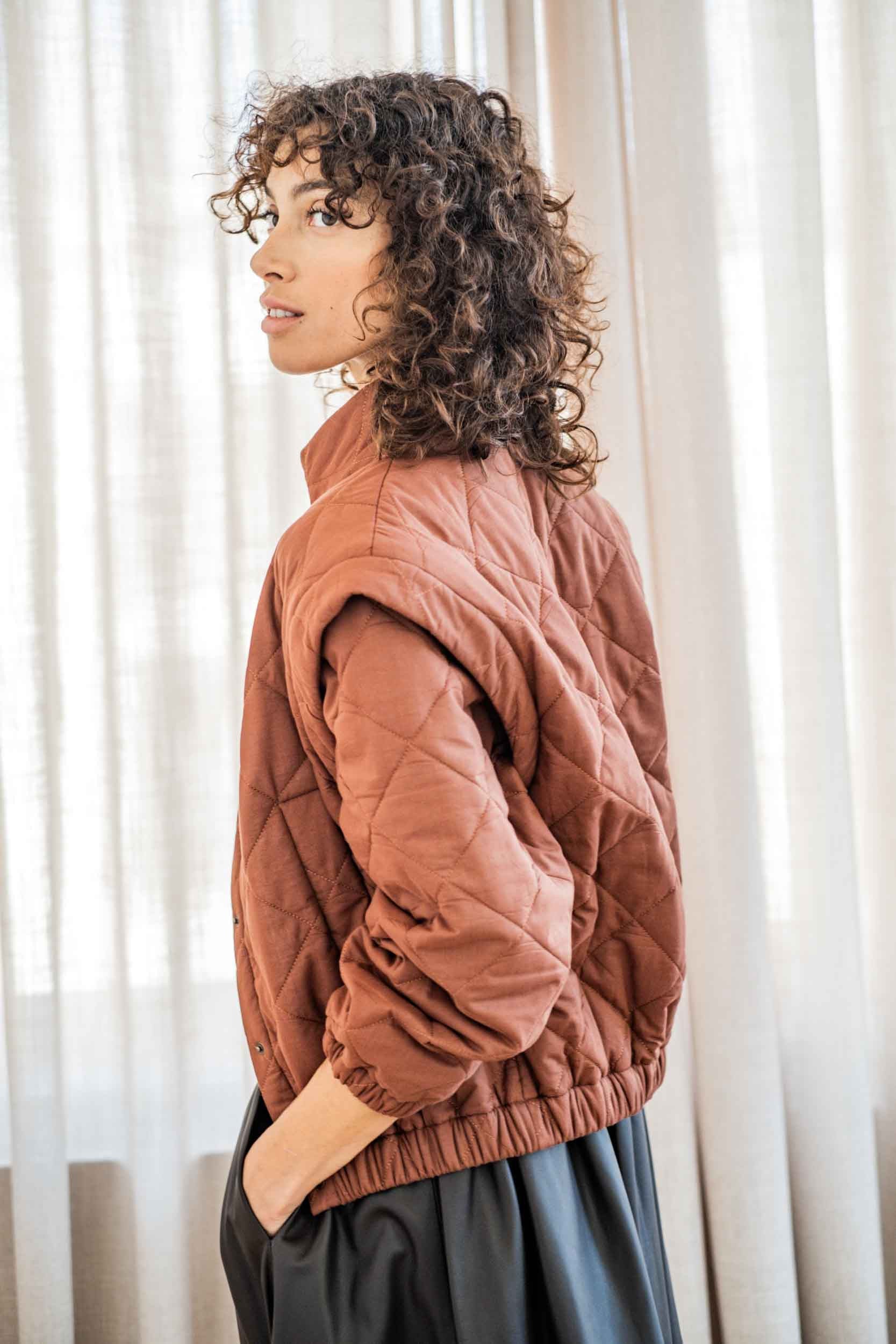 fibre-mood-marcia-veste-patron-de-couture-veste-3-en-1-manches-amovibles image 3