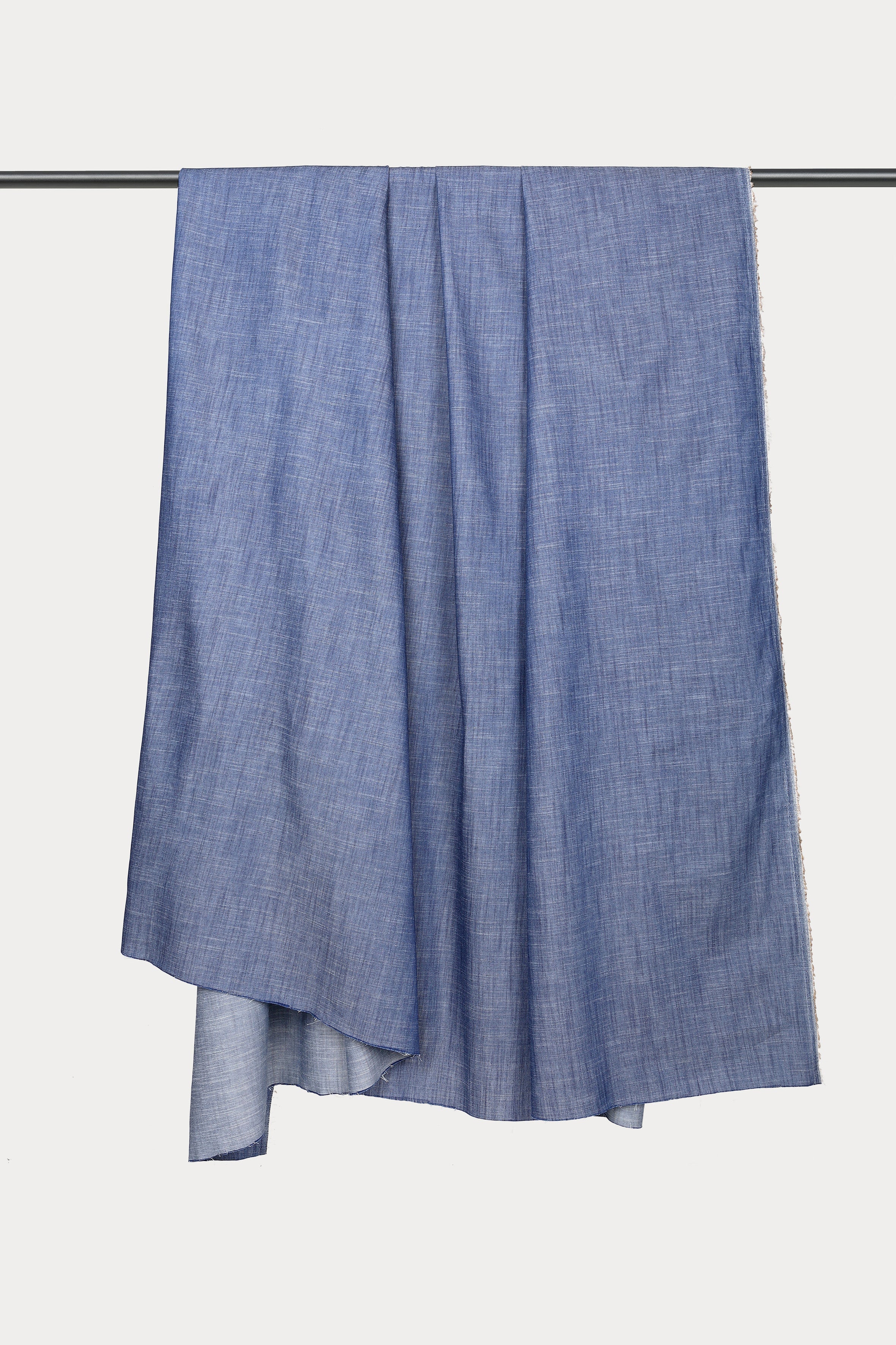 atelier-brunette-coton-chambray-used-blue-tissu-chemise-au-10-cm image 1