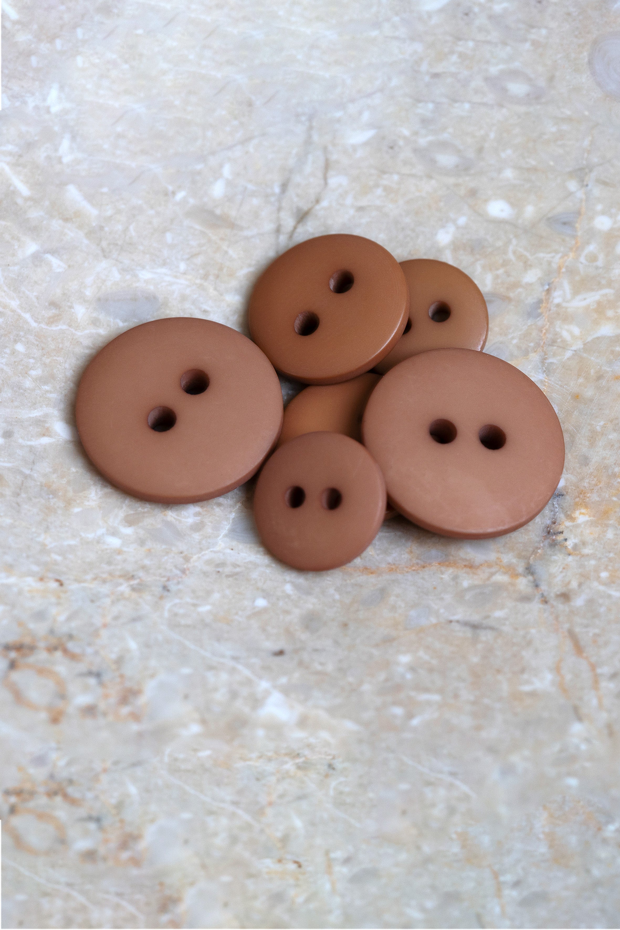 atelier-brunette-boutons-classic-matte-pecan-pie image 2