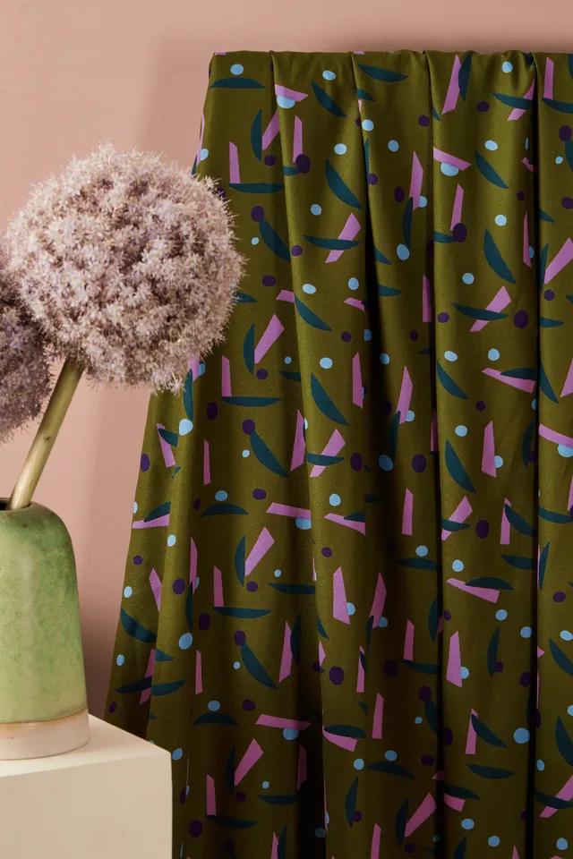 atelier-brunette-tissu-java-ivy-green-viscose-ecovero image 1