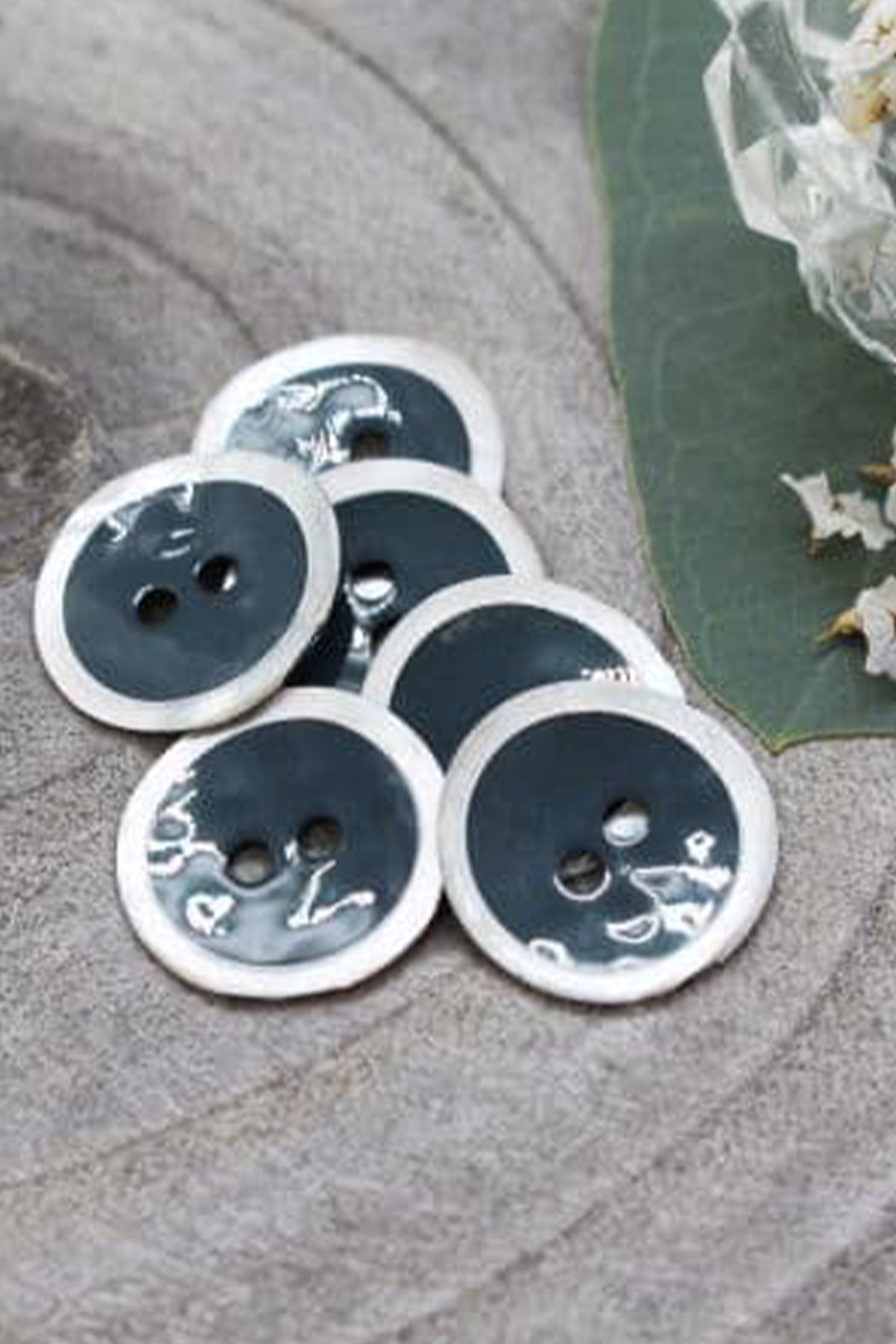 atelier-brunette-boutons-halo-forest-x10 image 1